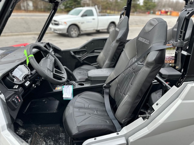 2025 Polaris General  4 1000 Sport Ghost Gray - Photo 5