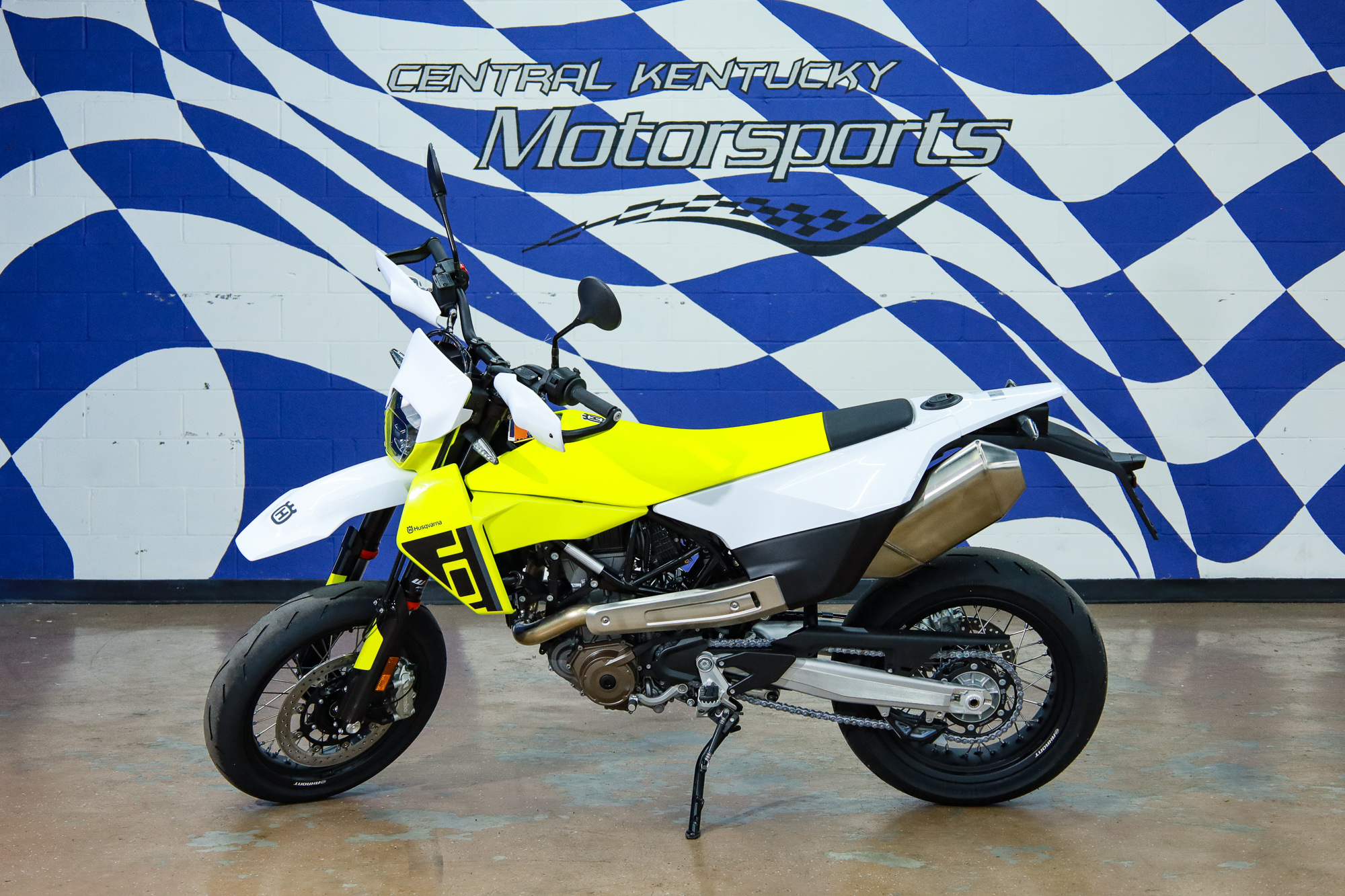 2026 Husqvarna Motorcycles Supermoto 701 for Sale | Central 