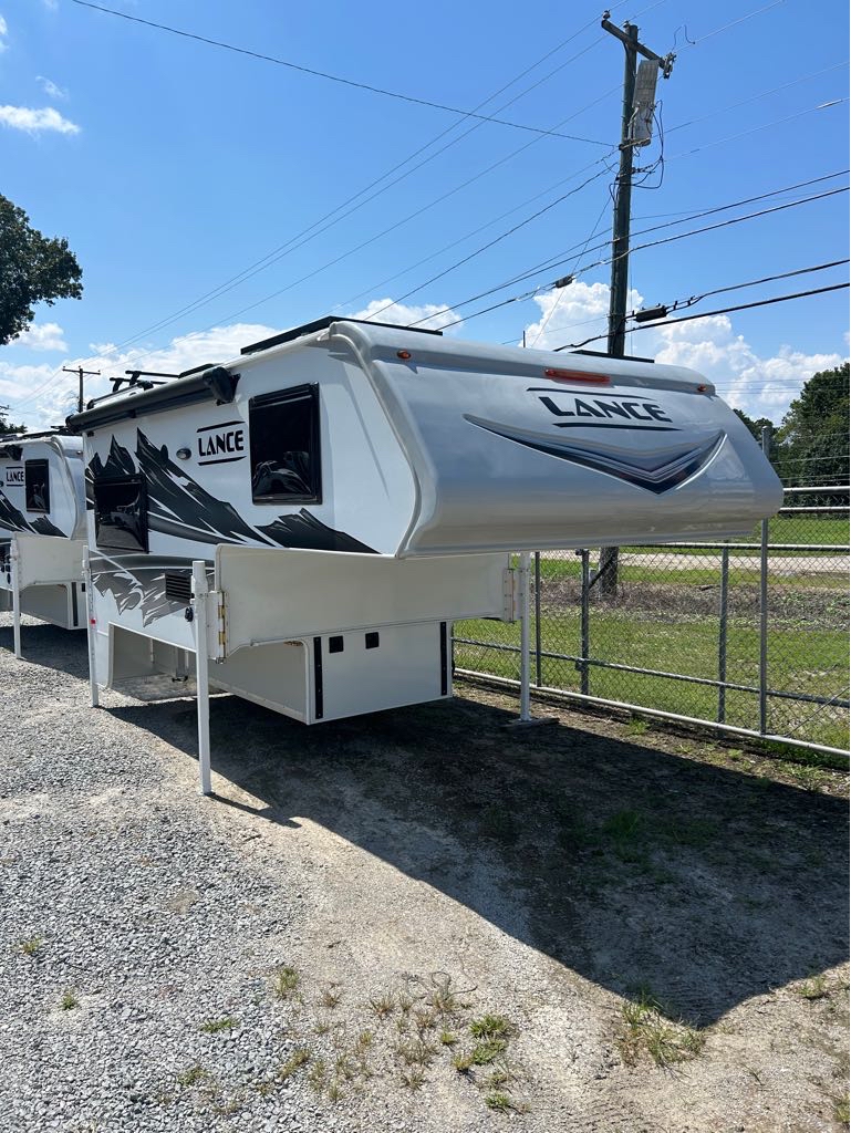 2026 Lance Truck Camper 850