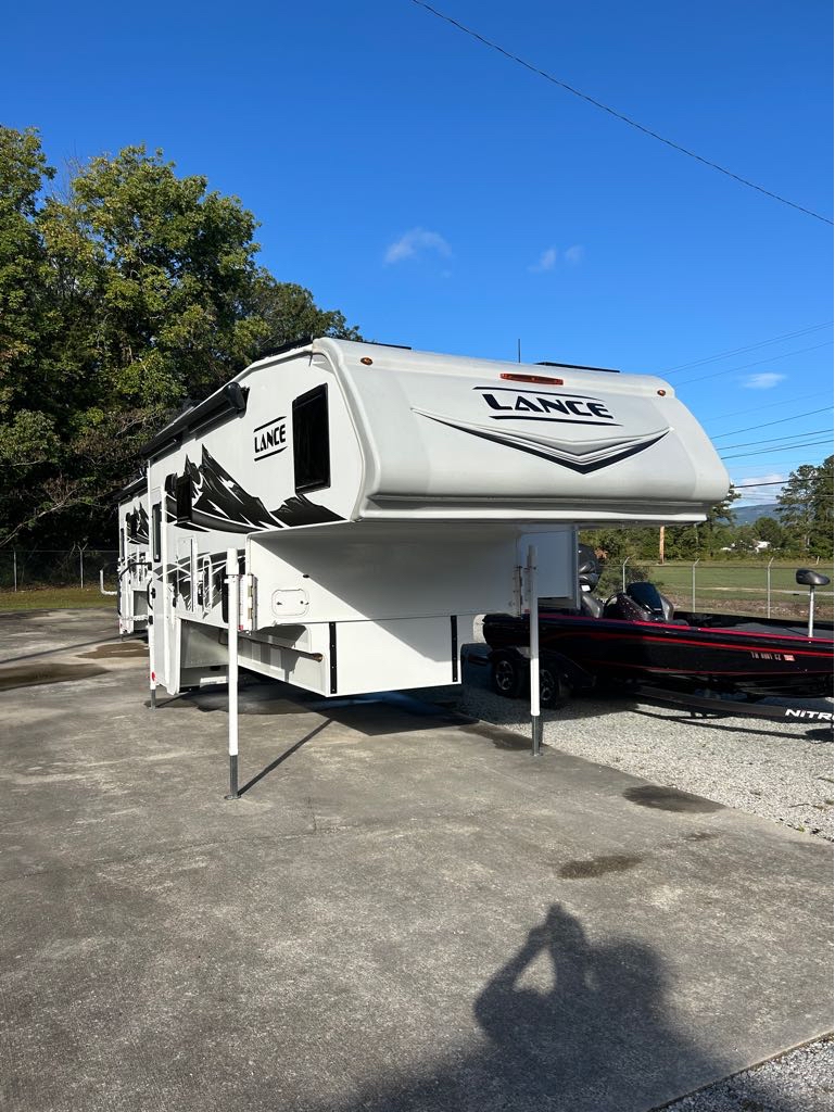 2026 Lance Truck Camper 1172