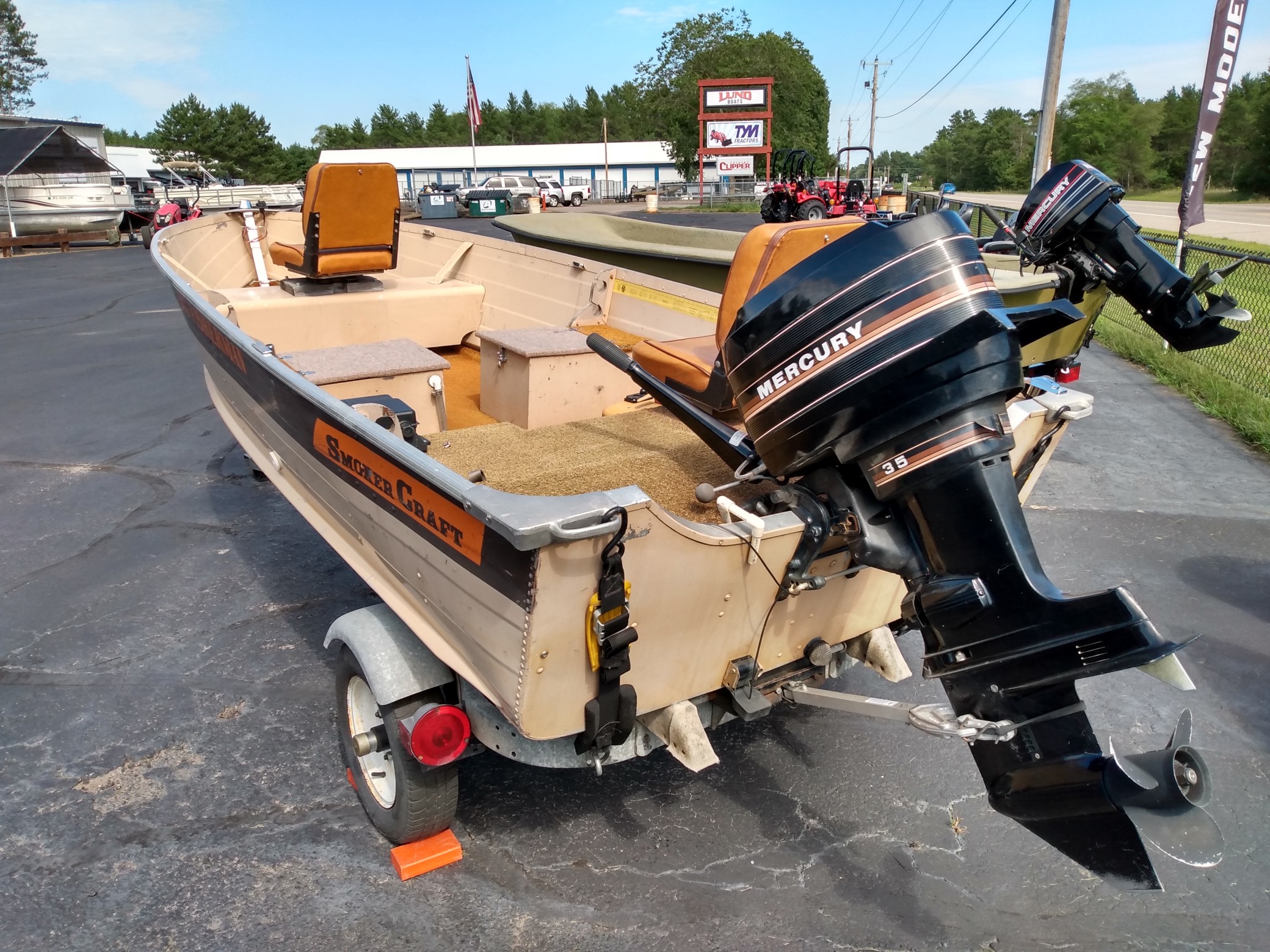 1983 Smoker Craft Big Fisherman for sale in Nekoosa, WI. Badger Marine