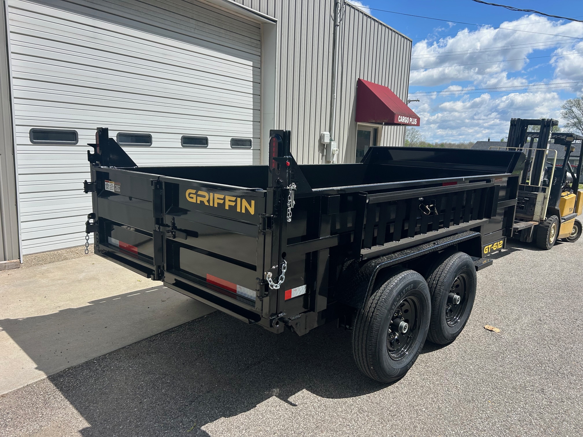 2027 Griffin photo 2