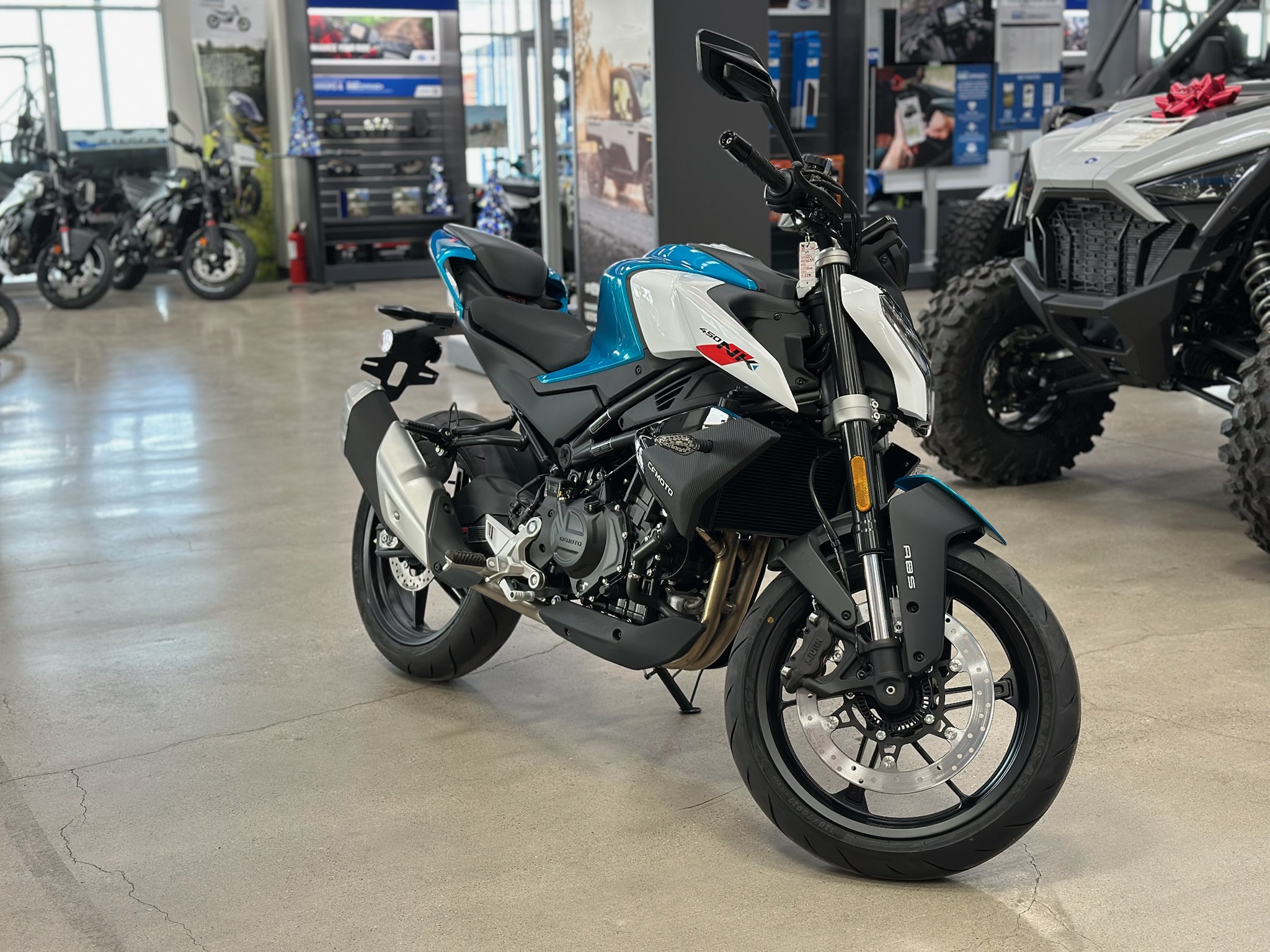 2024 CFMOTO C450NK: ZEPHYR BLUE - Photo 6
