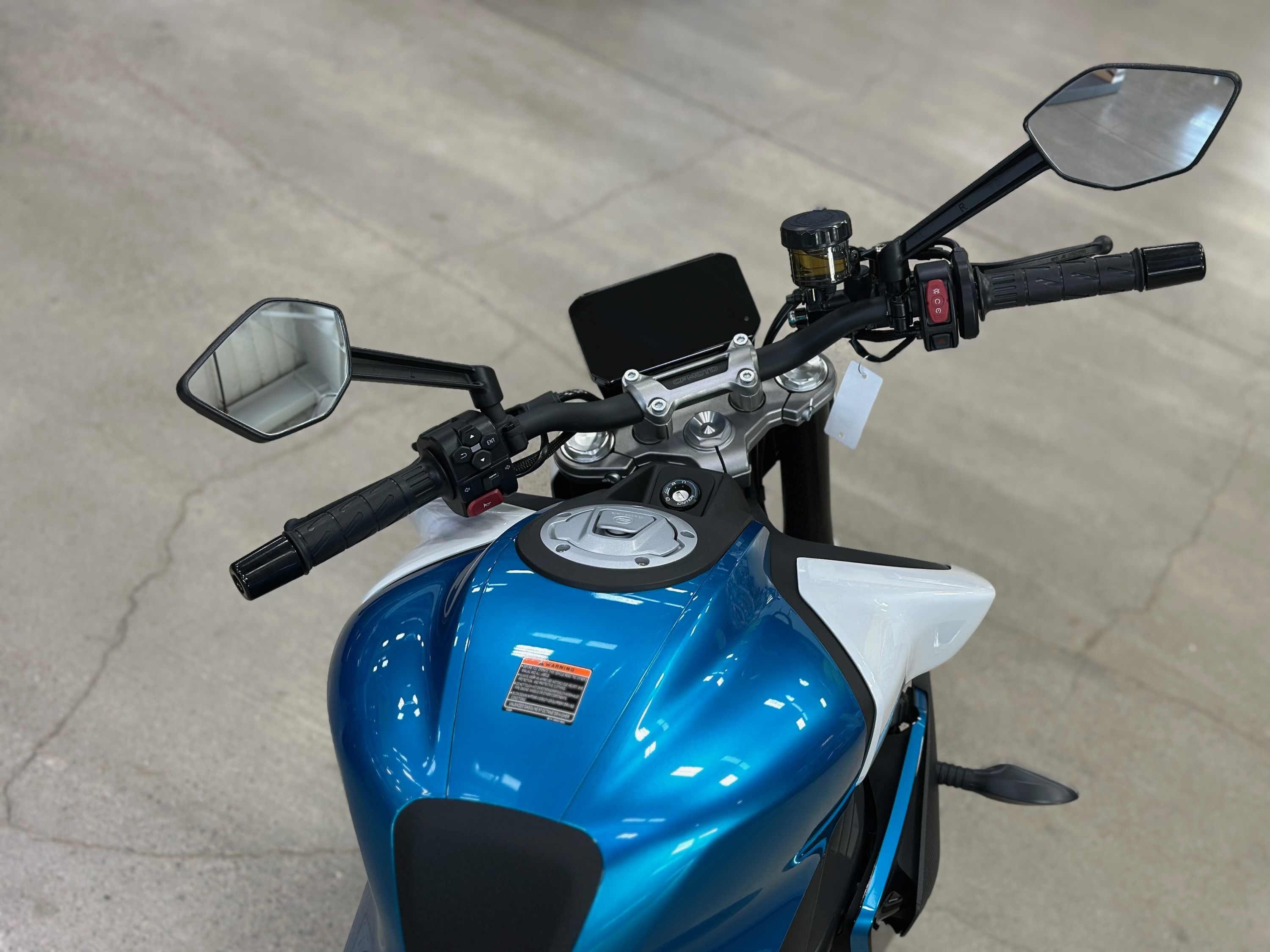 2024 CFMOTO C450NK: ZEPHYR BLUE - Photo 7