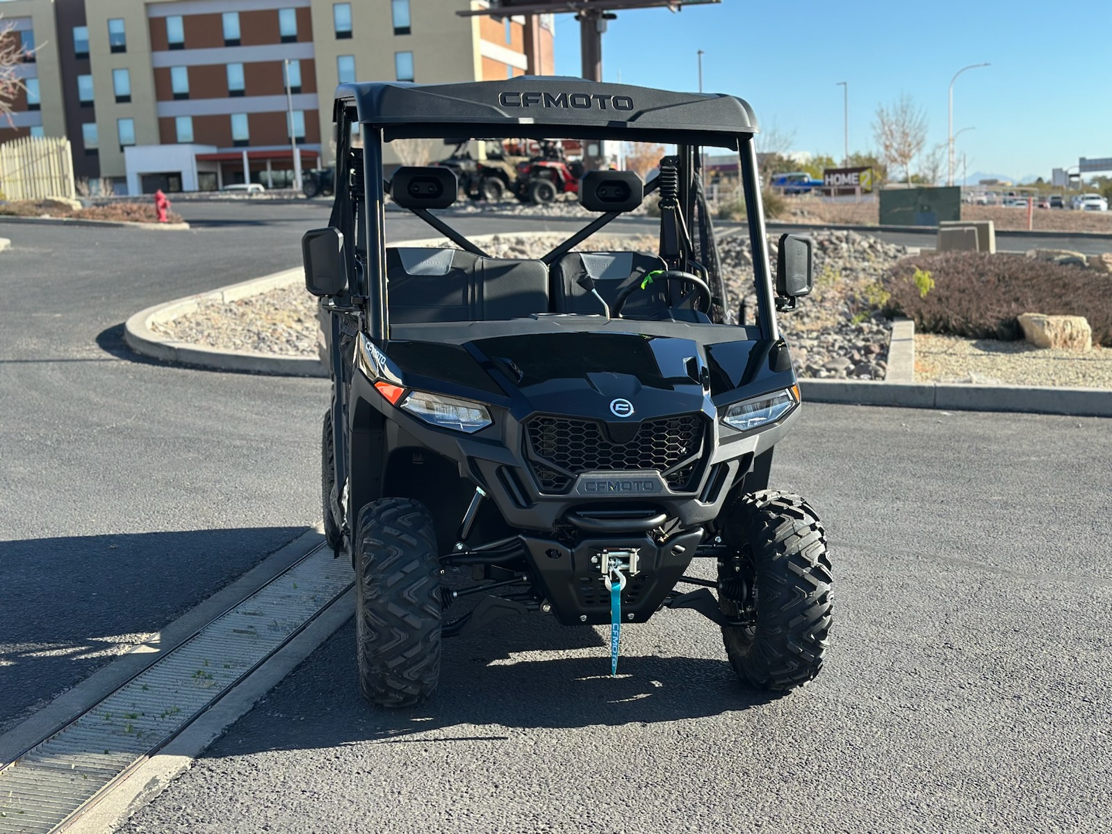 2025 CFMOTO UFORCE 600 NEBULA BLACK - Photo 8