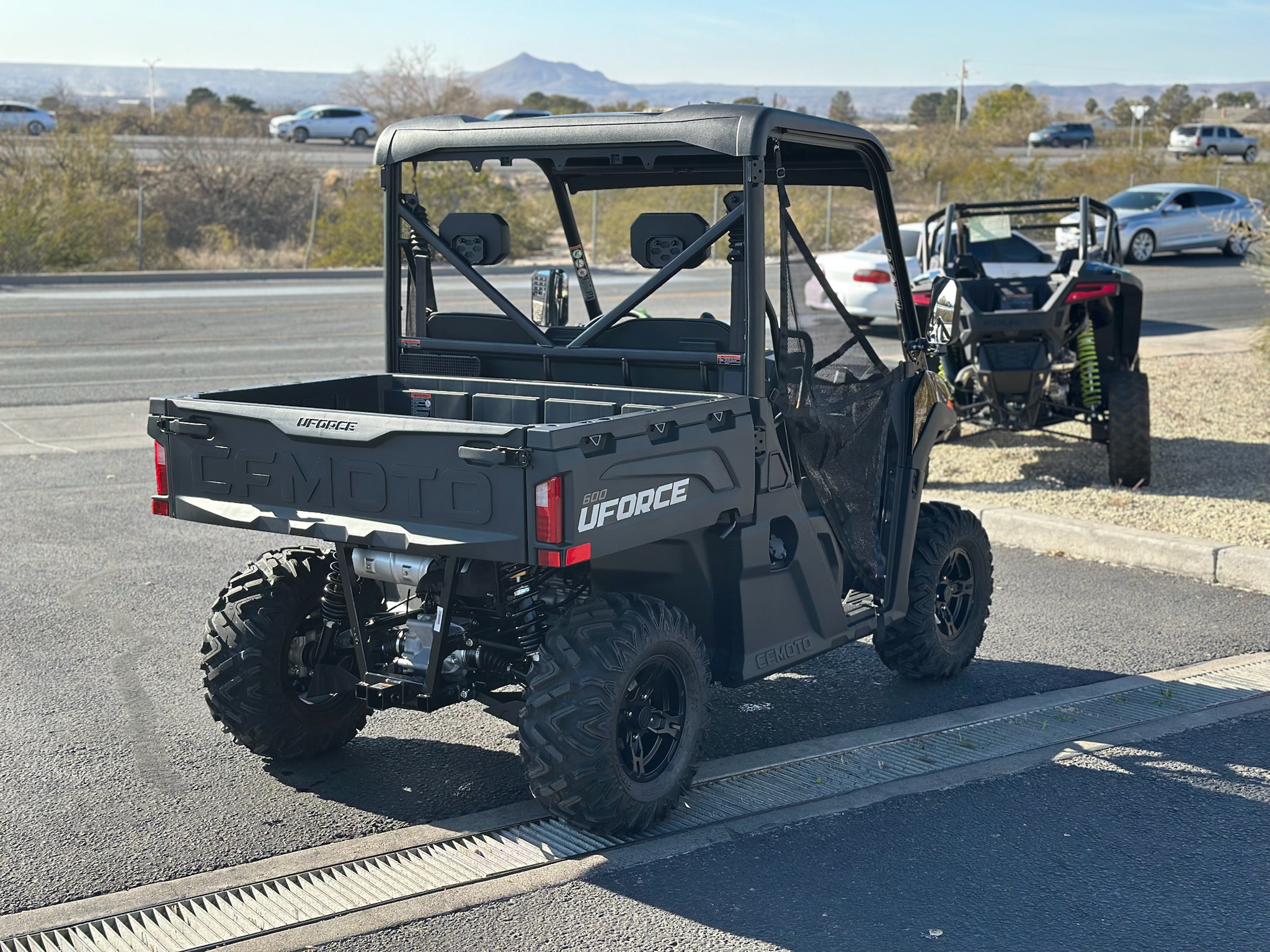 2025 CFMOTO UFORCE 600 NEBULA BLACK - Photo 5