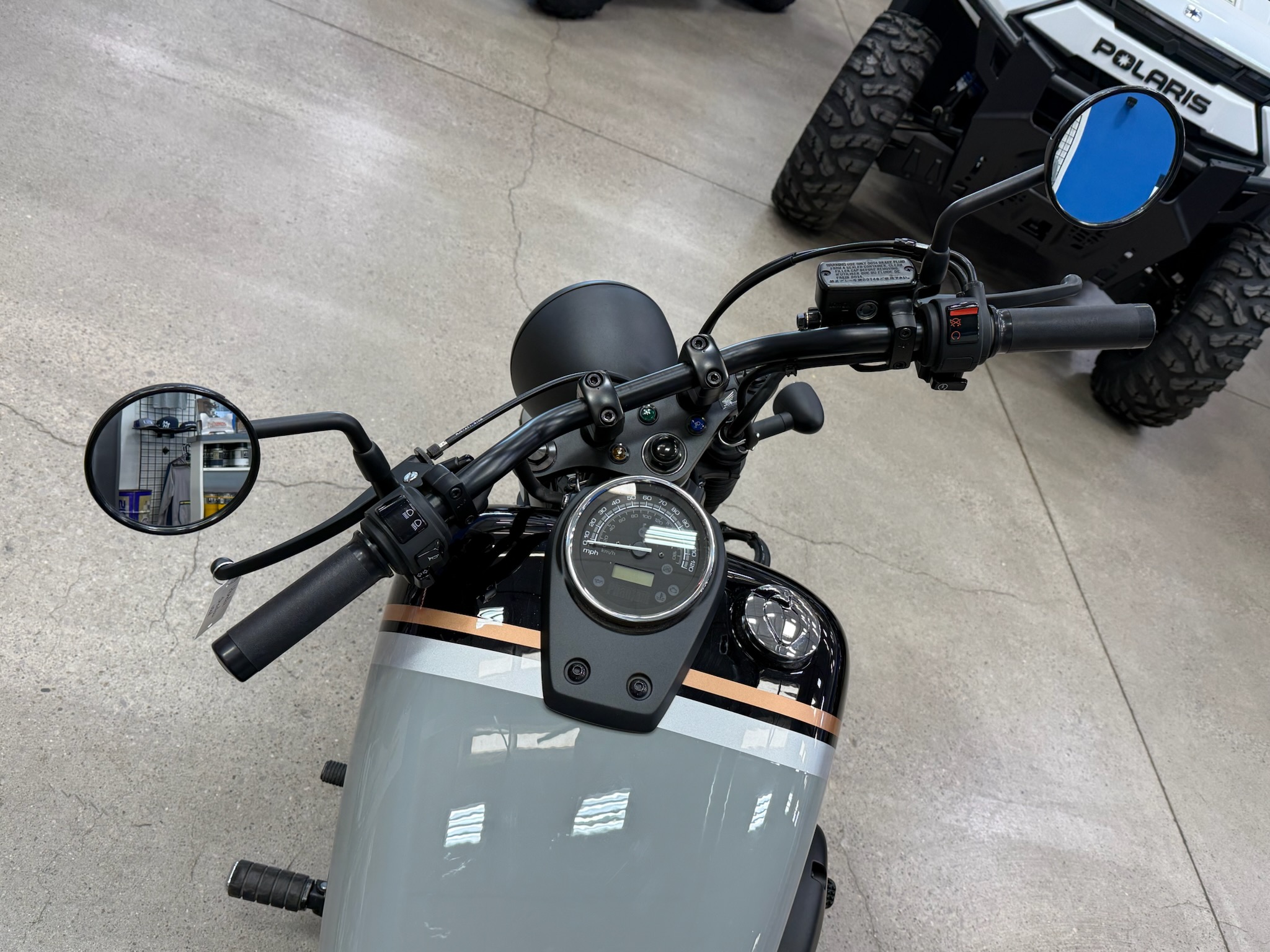 2024 Honda USED 2024 HONDA SHADOW - Photo 4