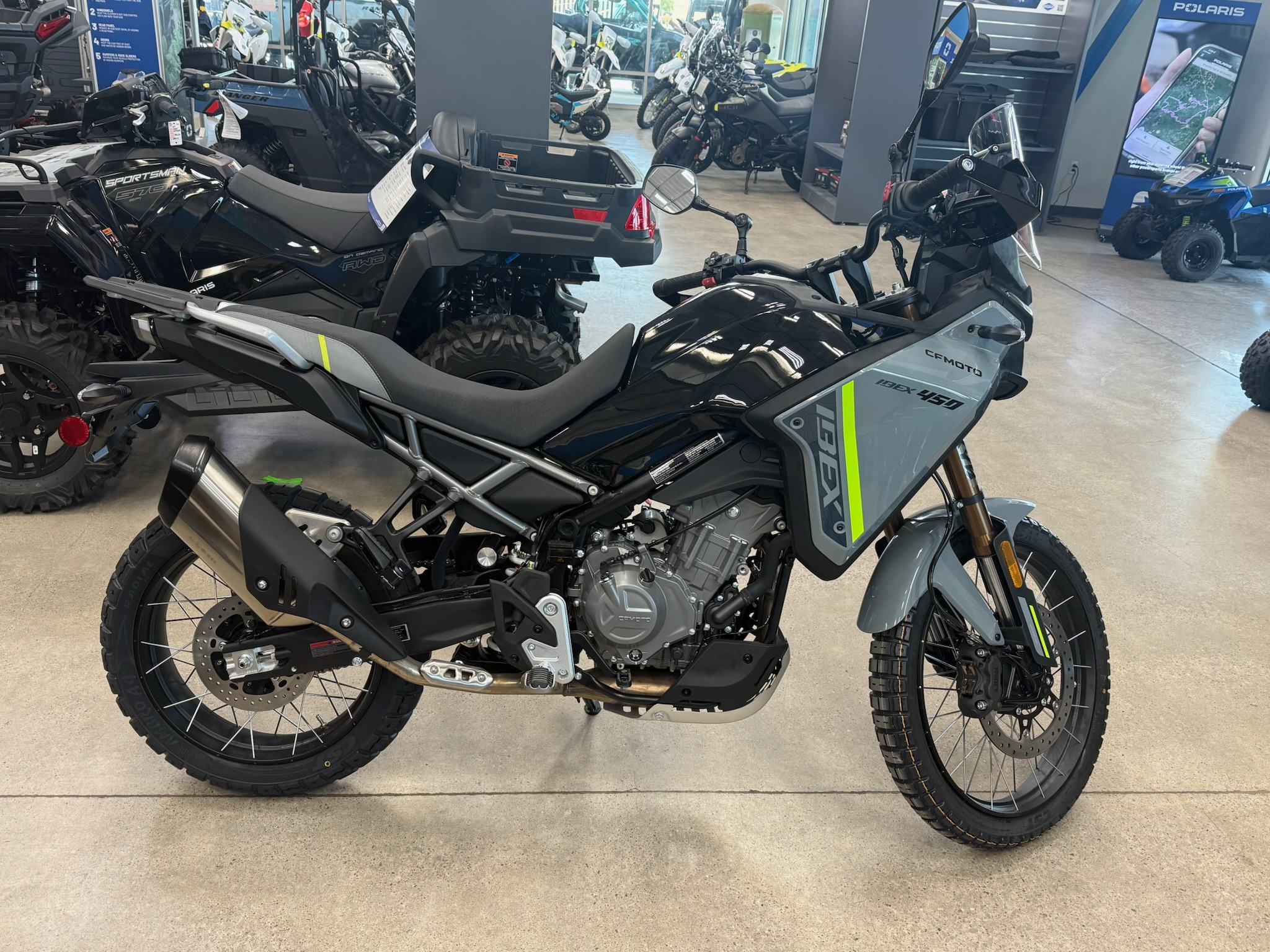 2025 CFMOTO CFMOTO IBEX 450 TUNDRA GREY - Photo 3