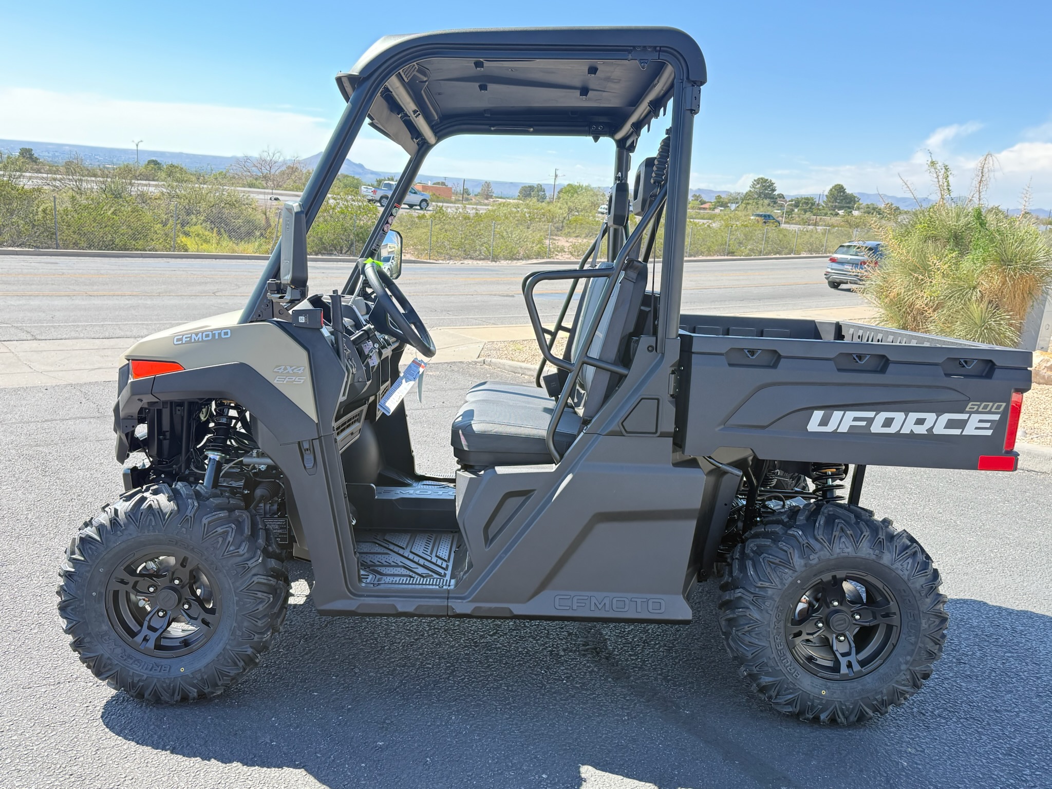 2026 CFMOTO CFMOTO UFORCE 600 DESERT TAN 2026 - Photo 3