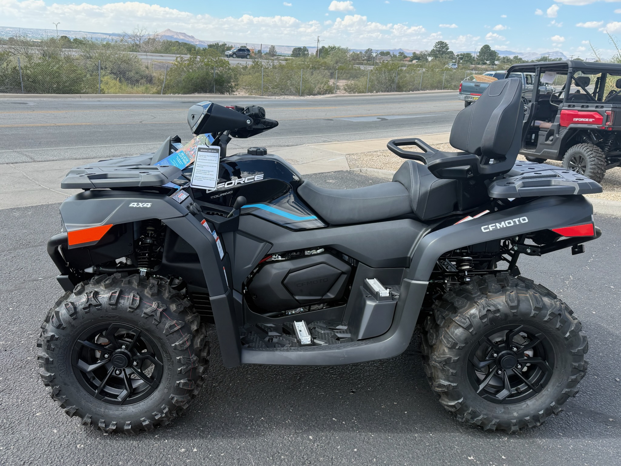 2026 CFMOTO CFORCE 600 TOURING NEBULA BLACK 2026 - Photo 3