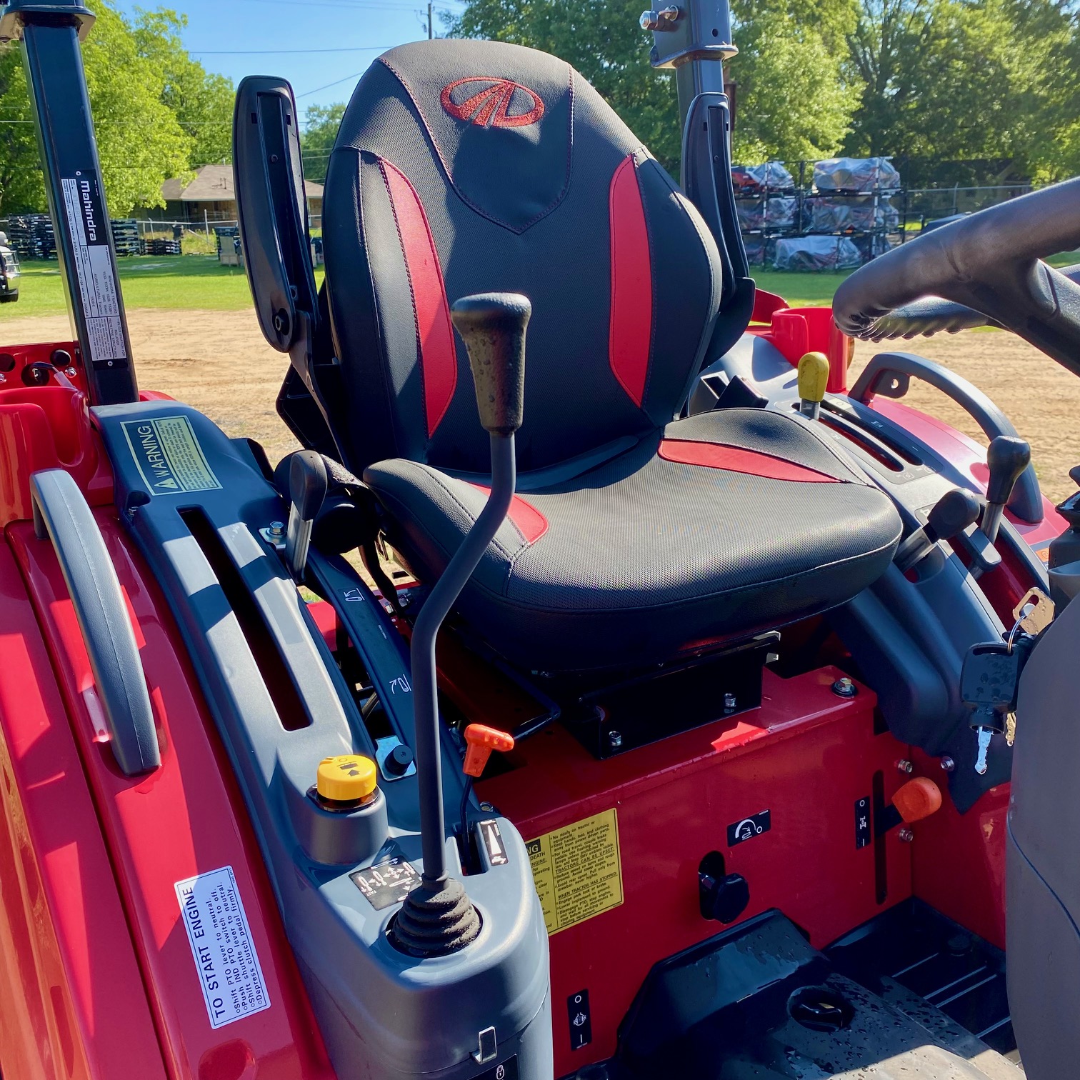 2025 Mahindra 1640 SHUTTLE - 0% for 72 - Photo 6