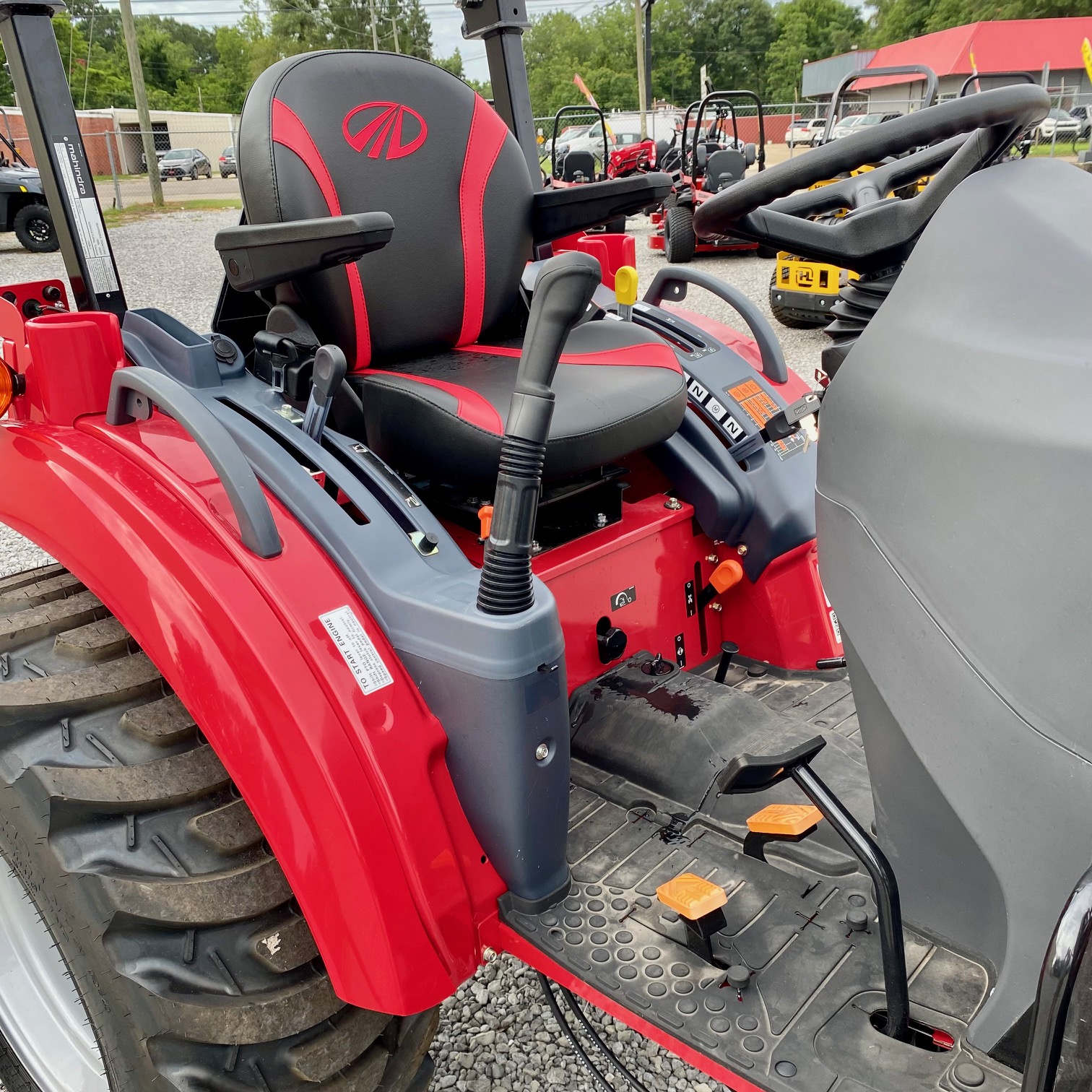 2025 Mahindra 1635 HST - 0% for 72 months - Photo 6