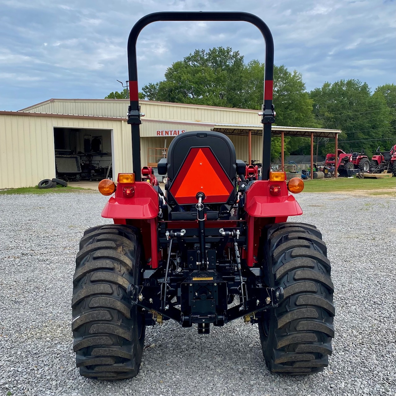 2025 Mahindra 1635 HST - 0% for 72 months - Photo 4