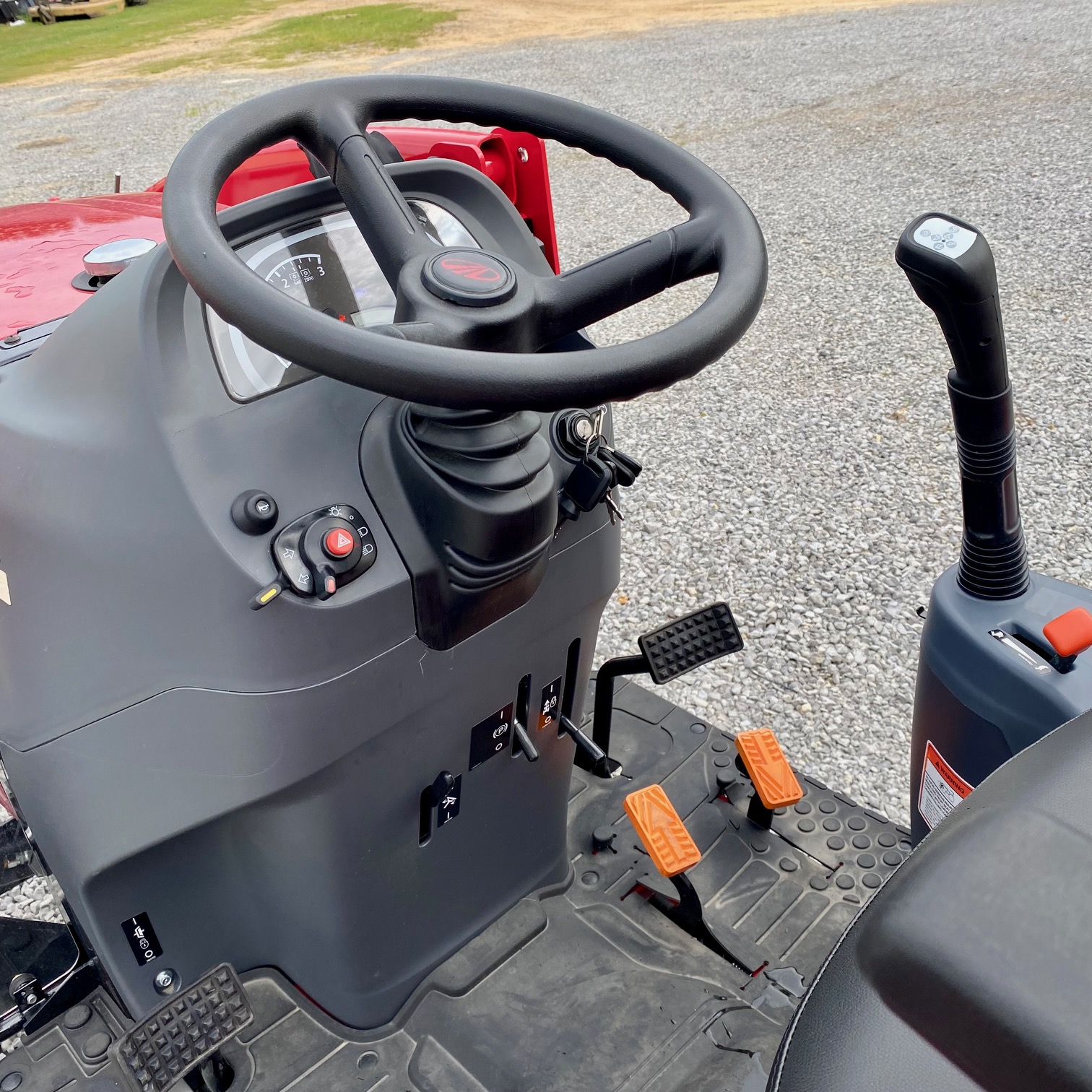 2025 Mahindra 1635 HST - 0% for 72 months - Photo 8