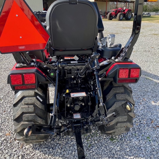 2025 Mahindra 1120 HST + Loader 0% for 84 + $1000 rebate - Photo 5