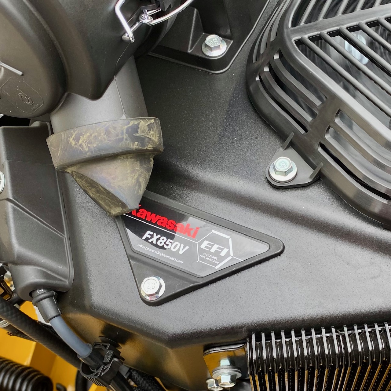 2025 Hustler Turf Equipment Super S 60" Kawasaki FX850 EFI - Photo 6