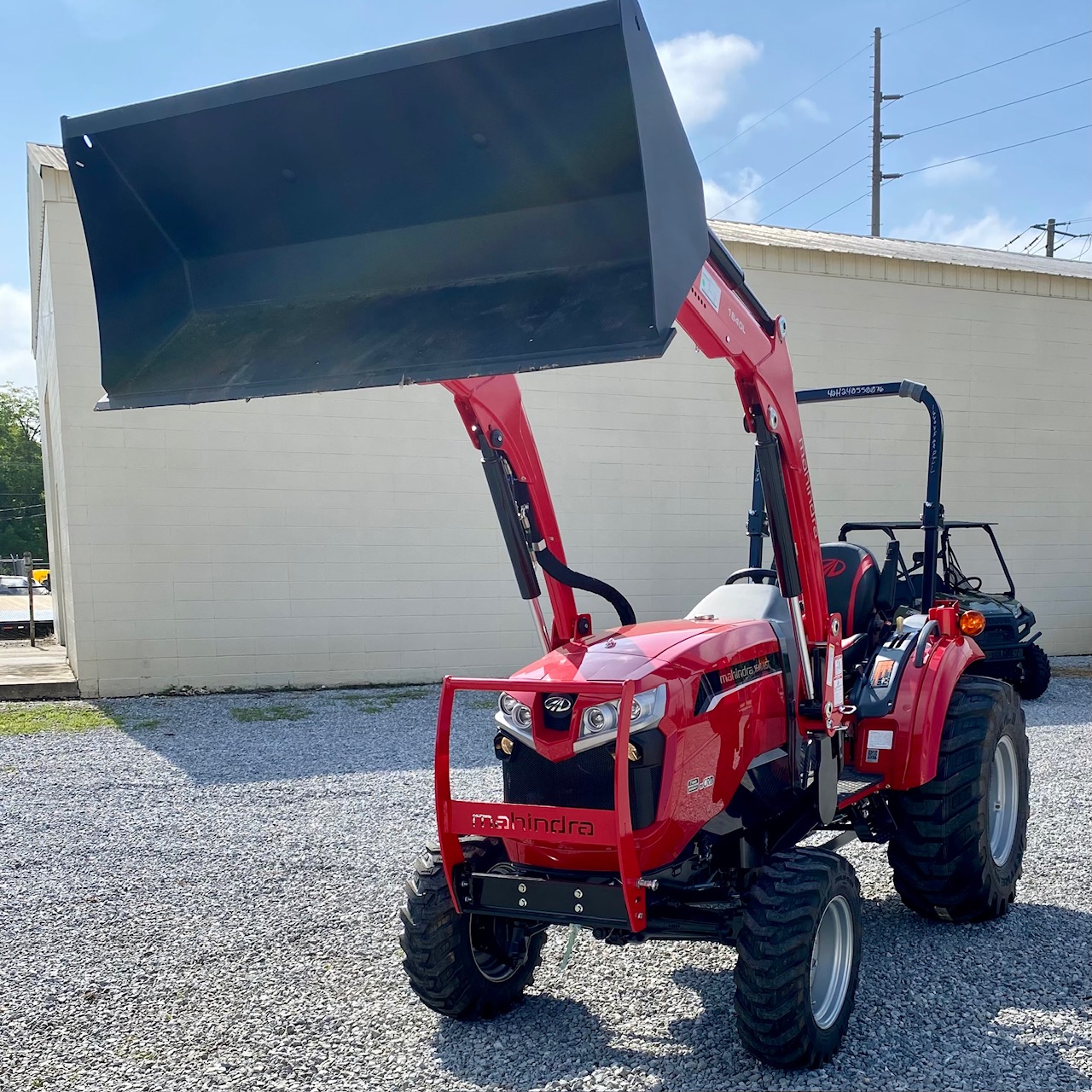 2025 Mahindra 1640 HST - 0% for 72