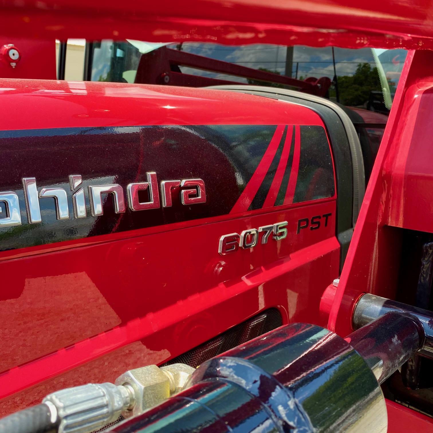 2025 Mahindra 6075 POWER SHUTTLE CAB 0%-60 - Photo 15
