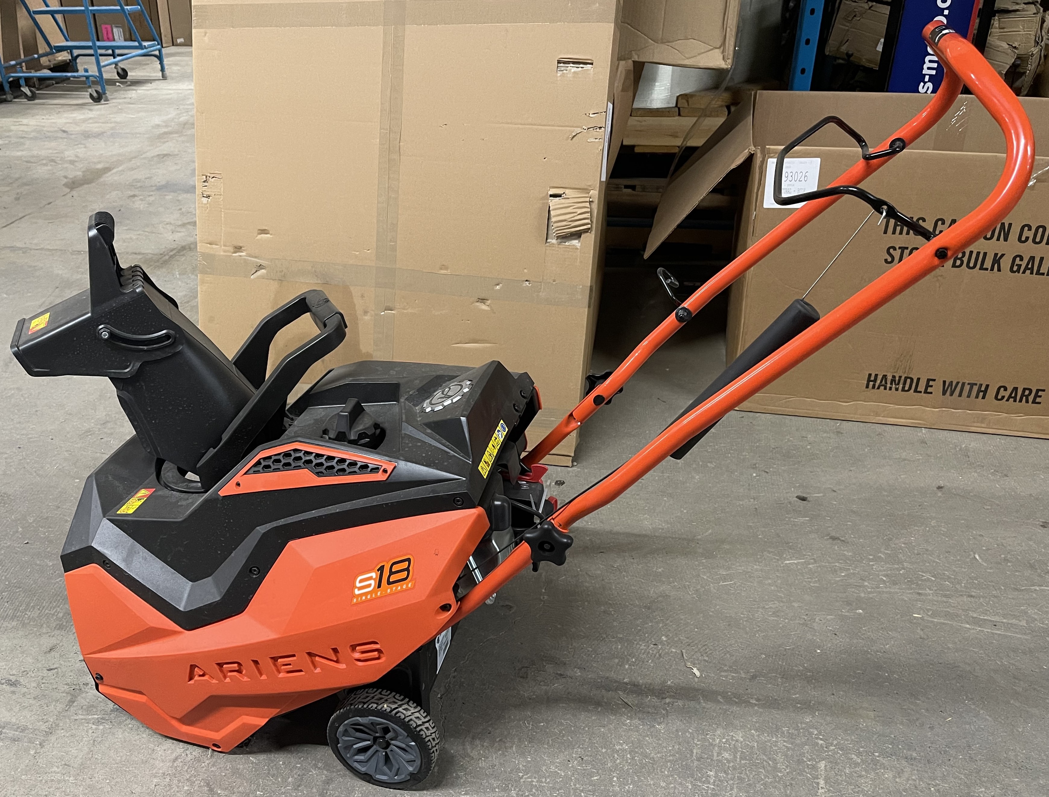 2021 Ariens S18 - Manual Chute 938026 - Photo 2