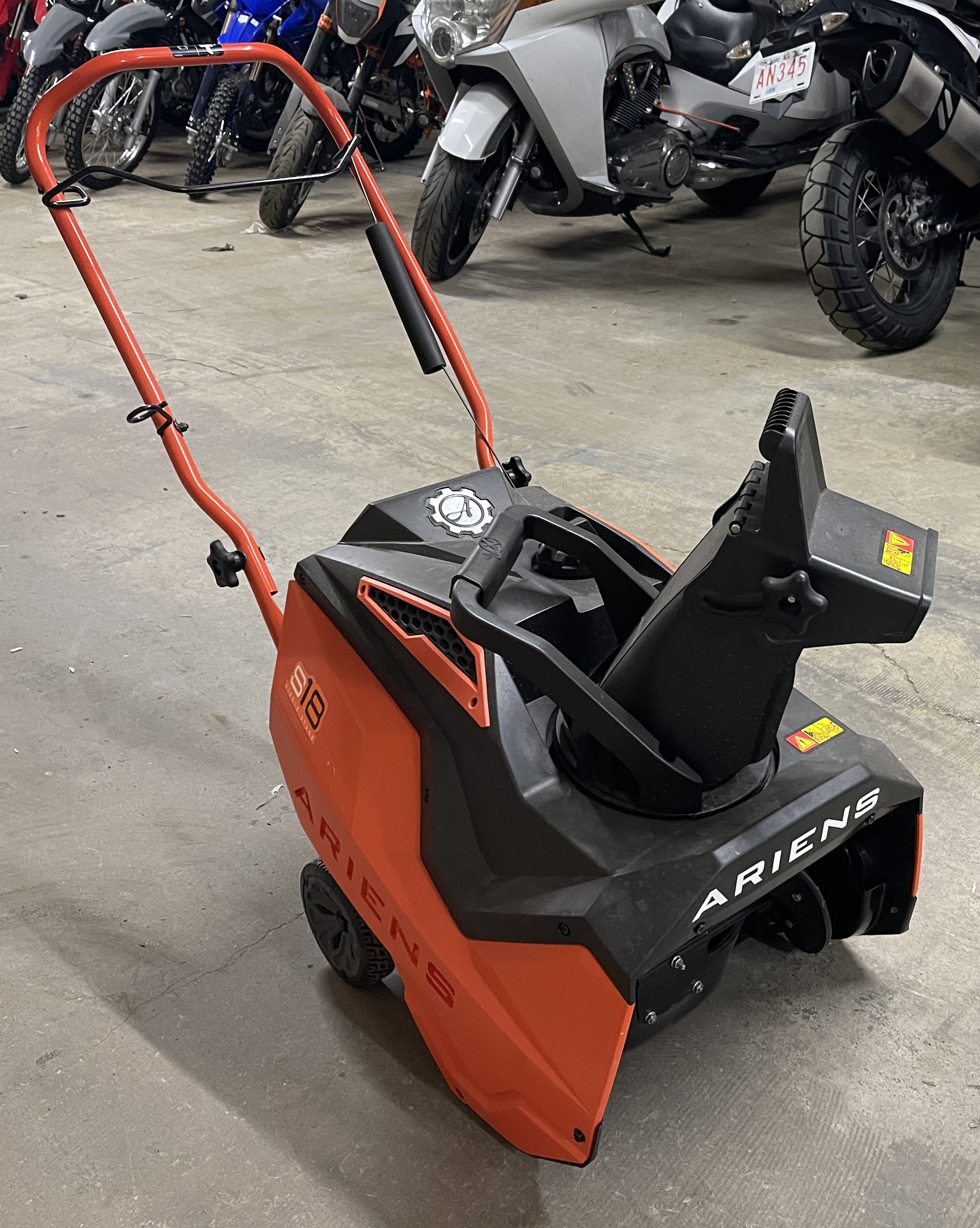 2021 Ariens S18 - Manual Chute 938026