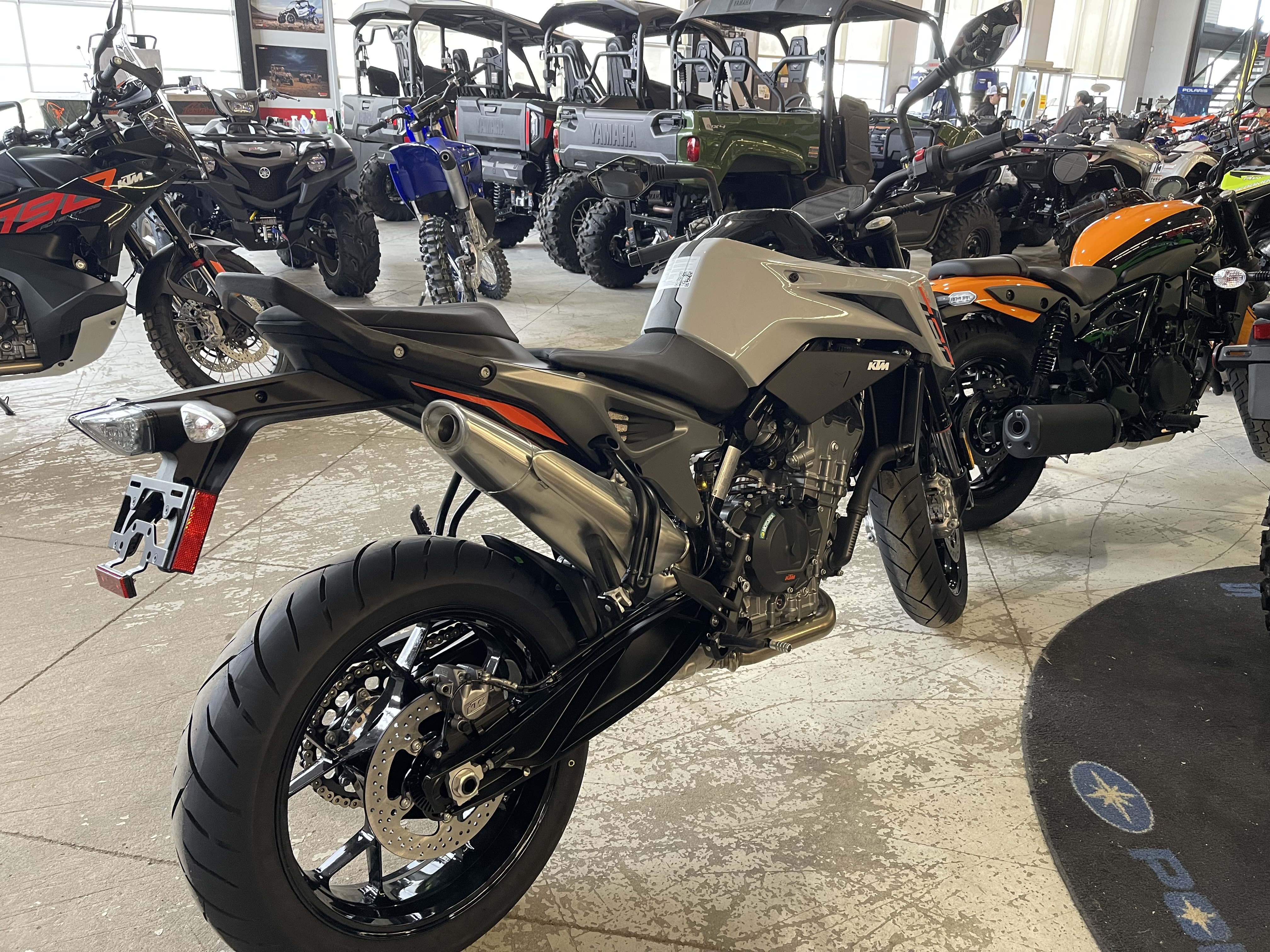 2024 KTM 790 Duke - Photo 5