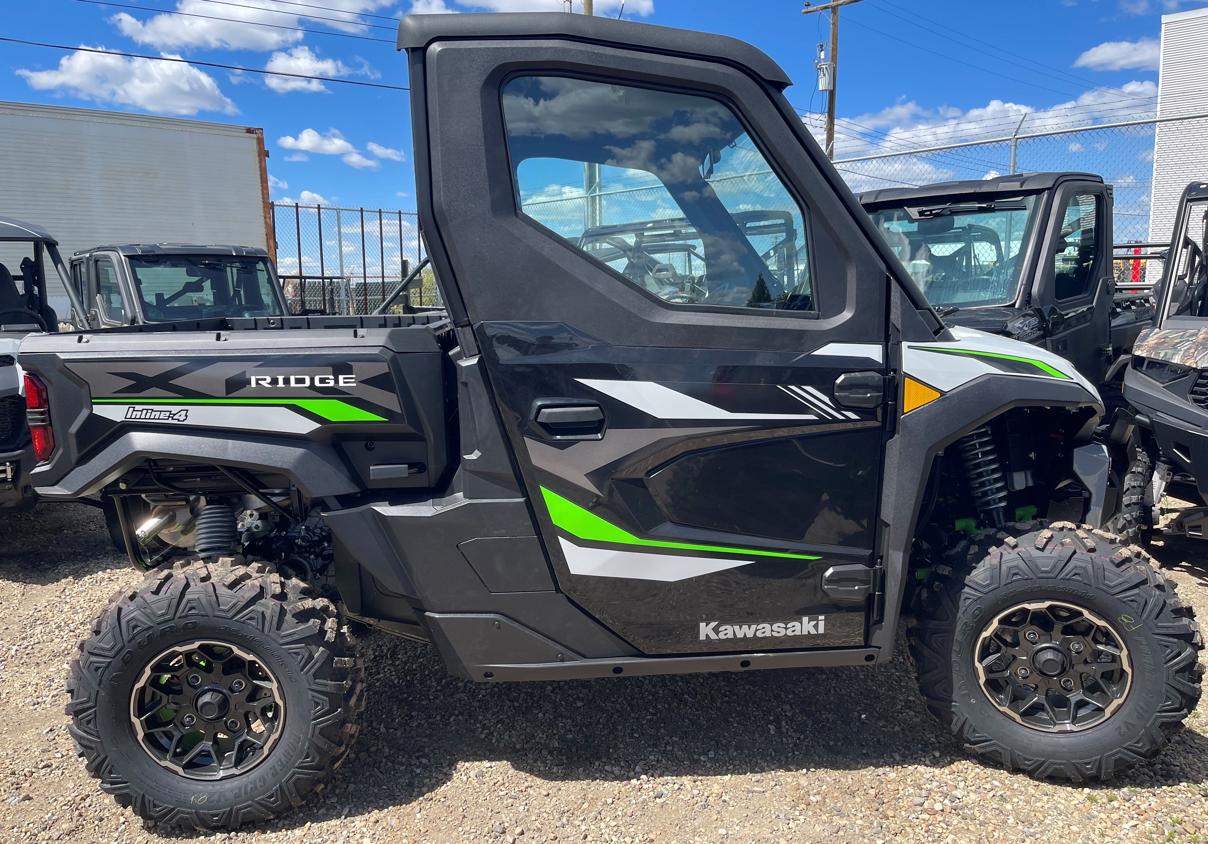 2024 Kawasaki RIDGE XR HVAC - Ice Grey