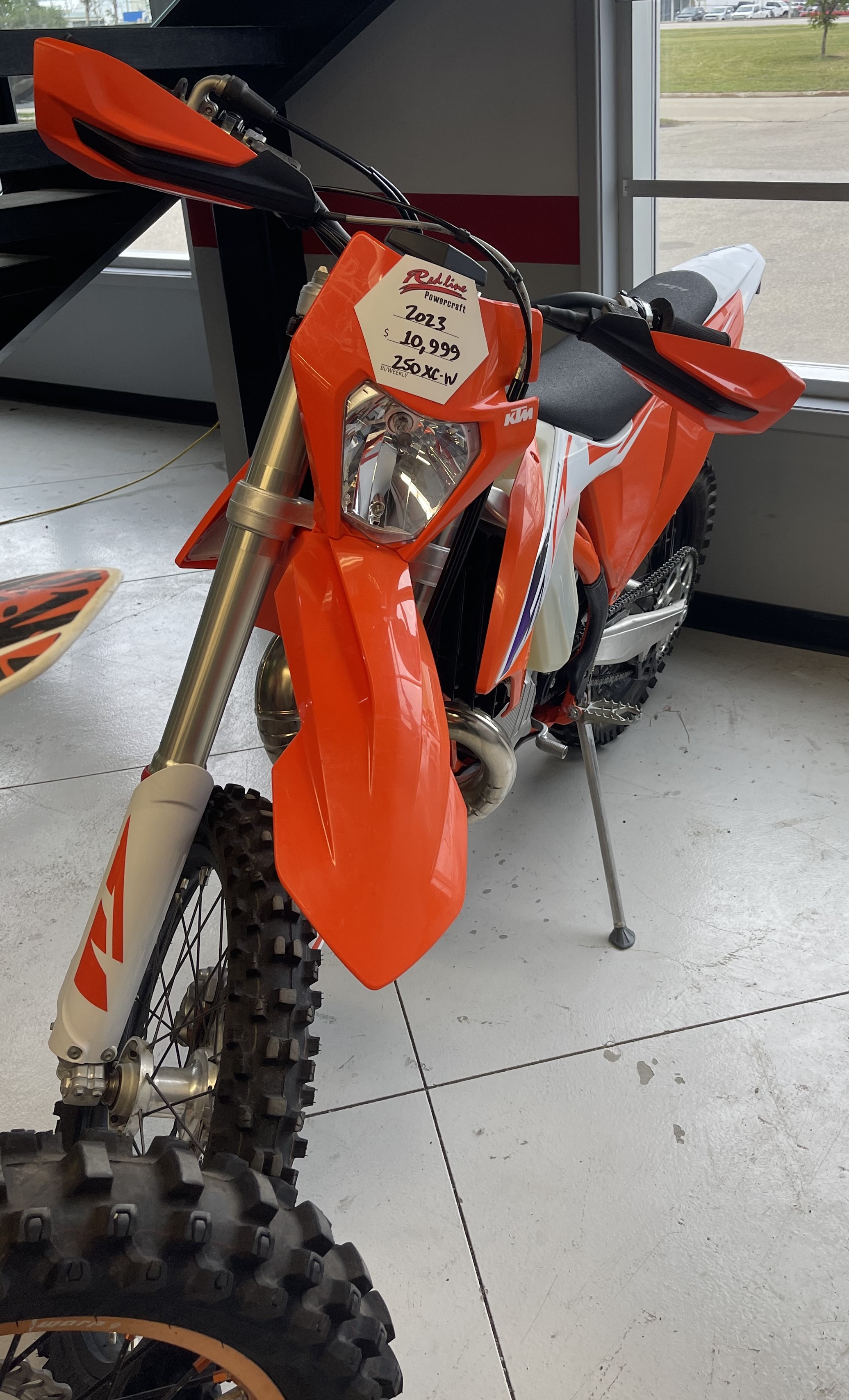 2023 KTM 250 XC-W - Photo 3
