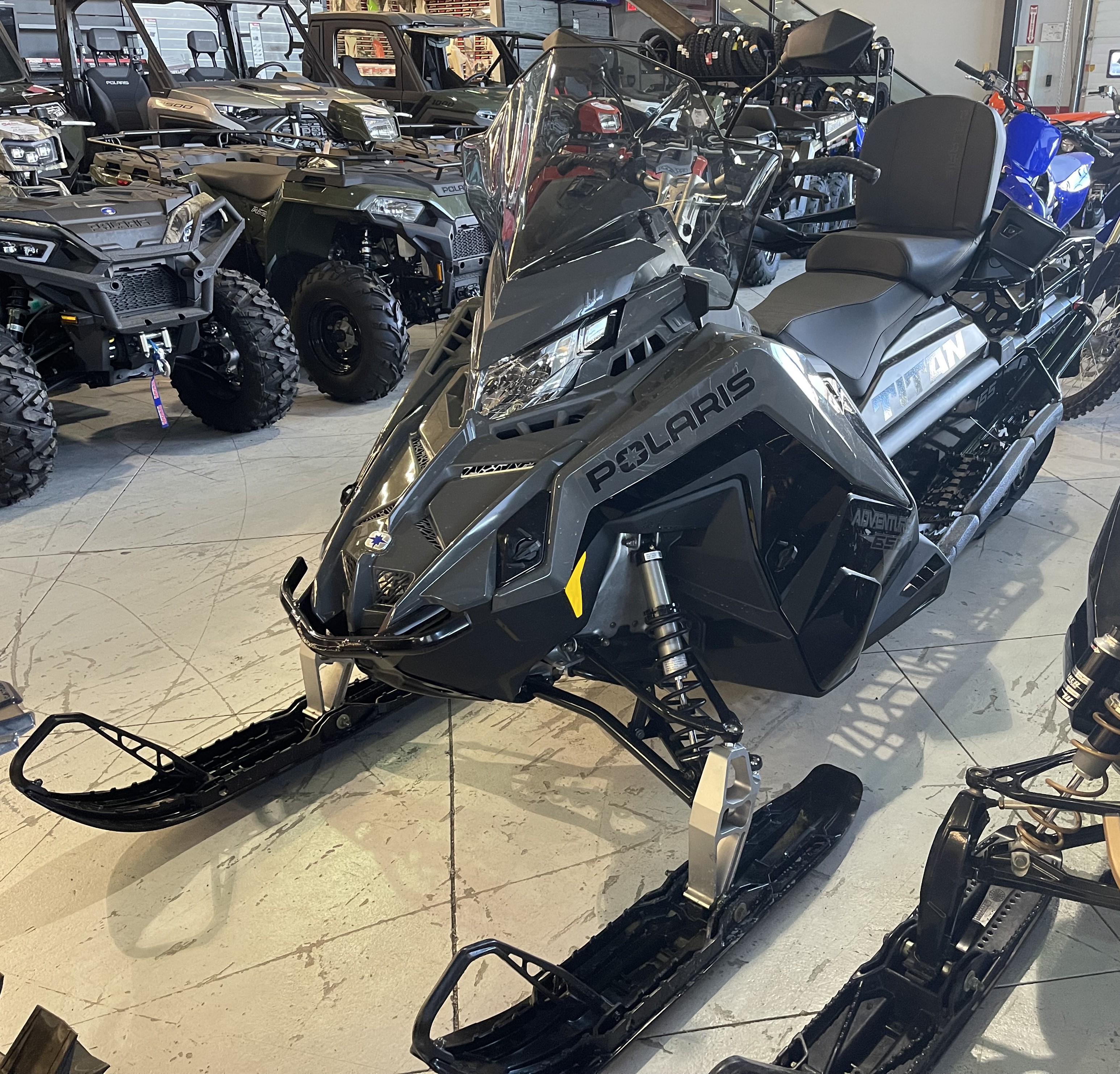 2025 Polaris 650 TITAN Adventure 155 1.8" - Photo 4