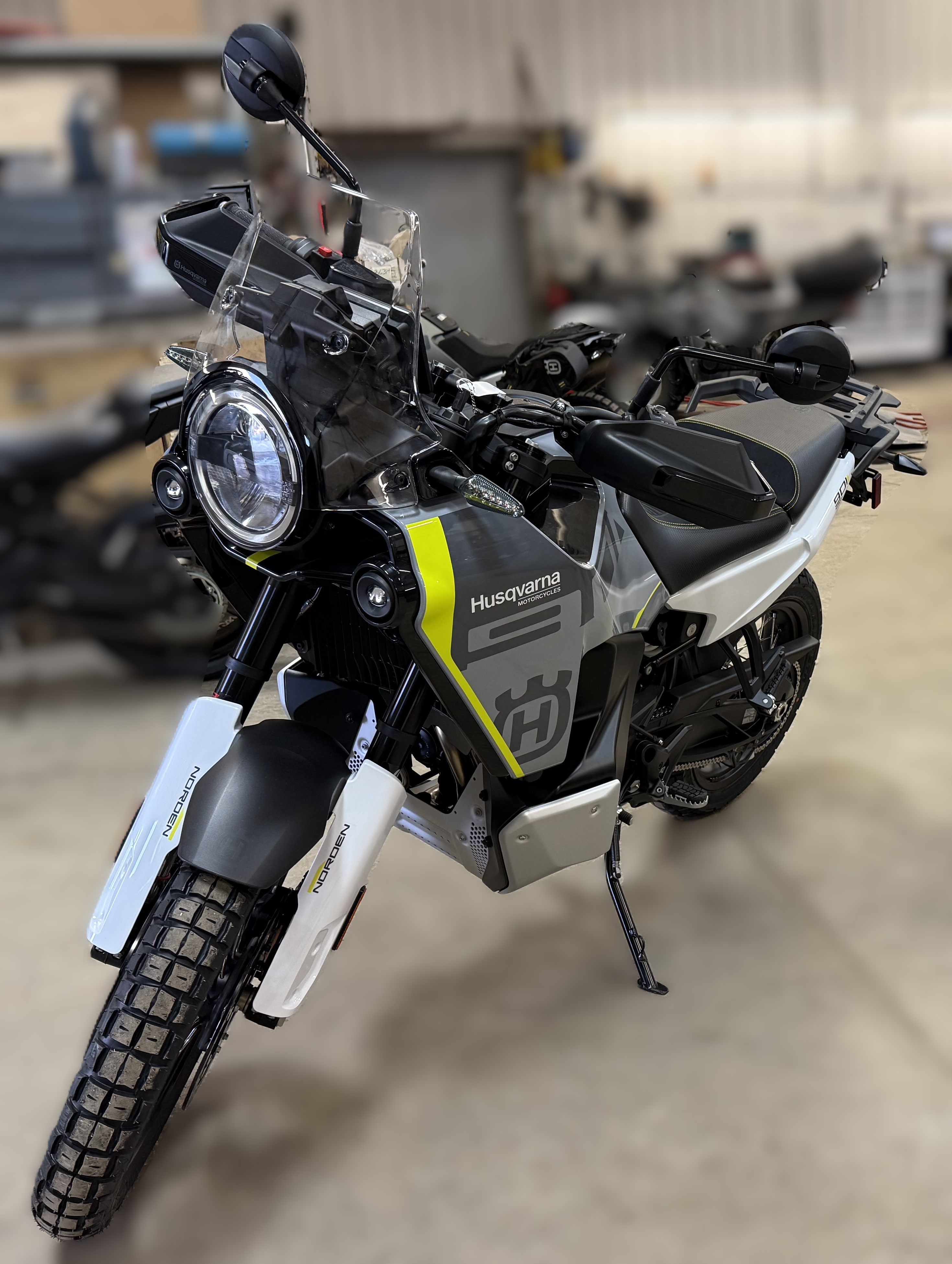 2025 Husqvarna Motorcycles NORDEN 901 - Photo 2
