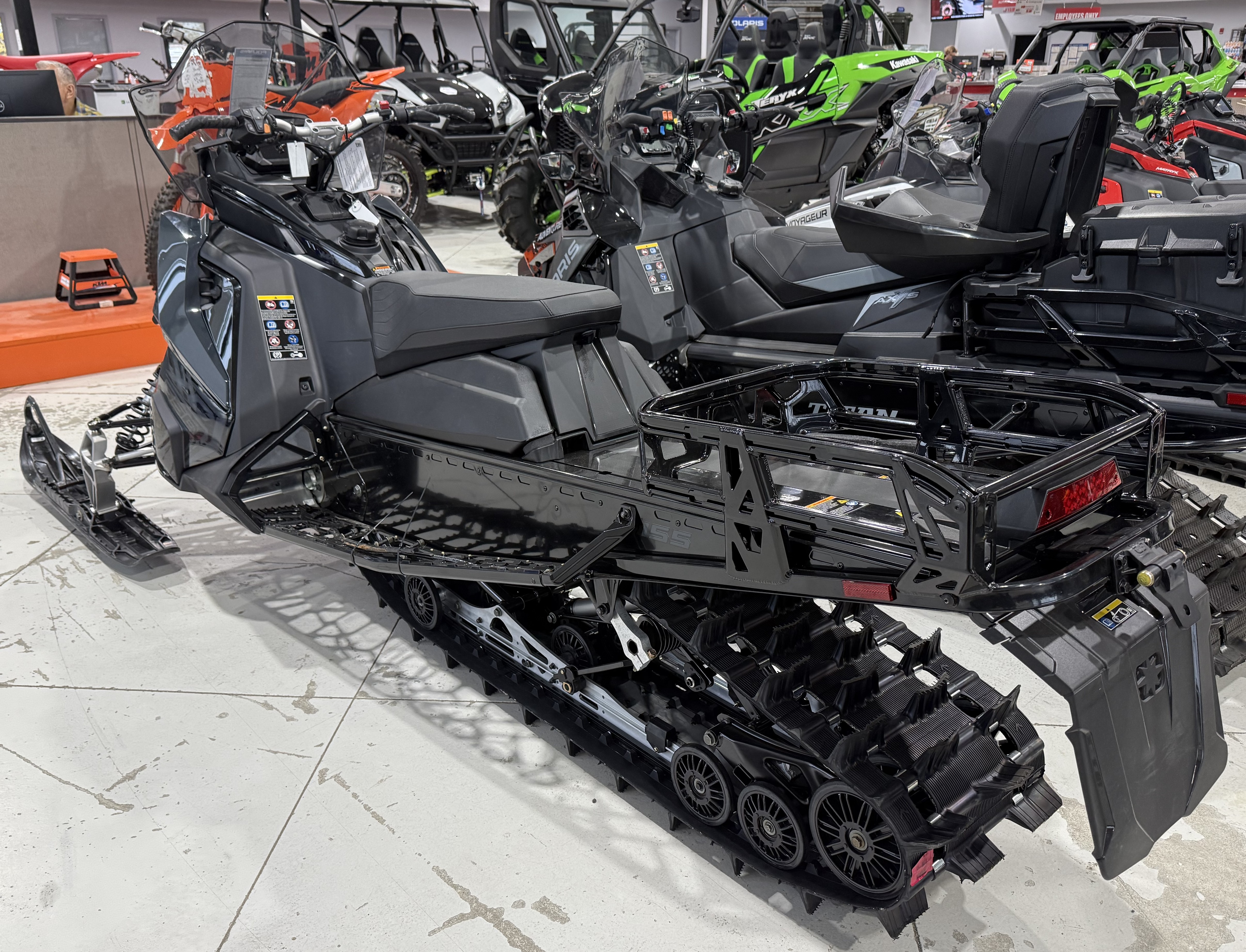 2026 Polaris 650 VOYAGEUR XC 155 - Photo 5
