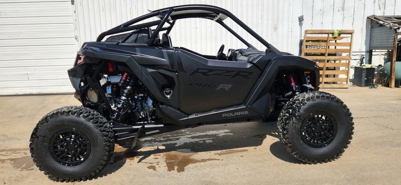 2025 Polaris RZR PRO R ULTIMATE - Photo 3