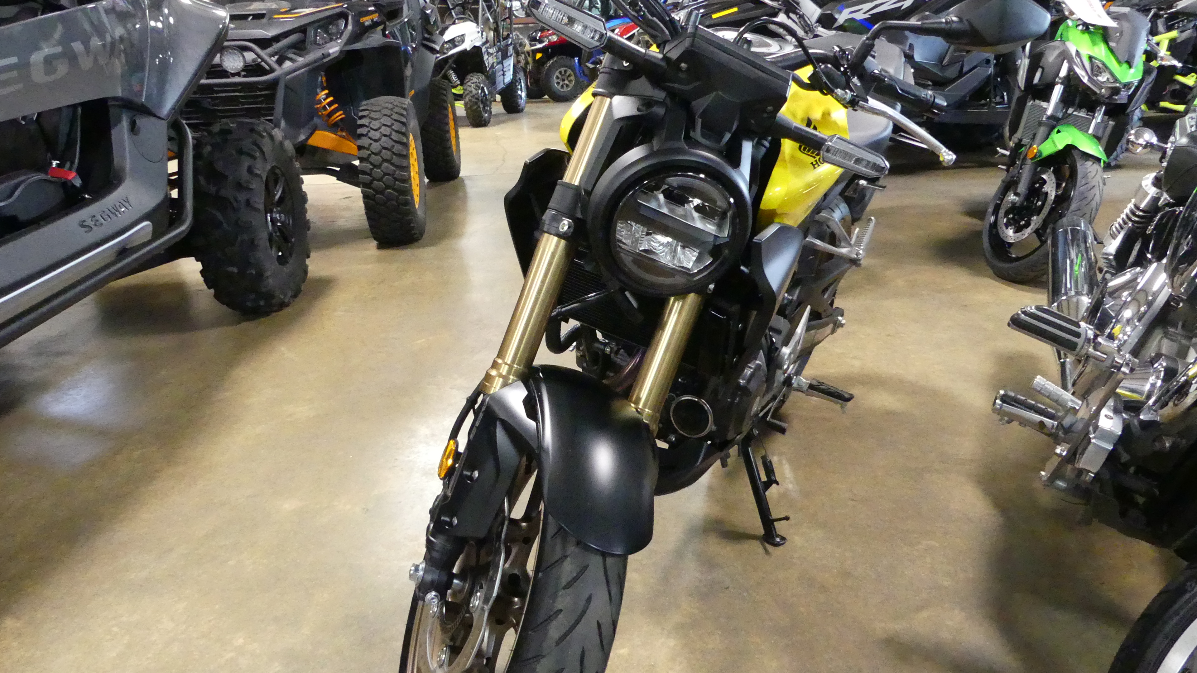 2024 Honda CB300R ABS (CA) - Photo 8