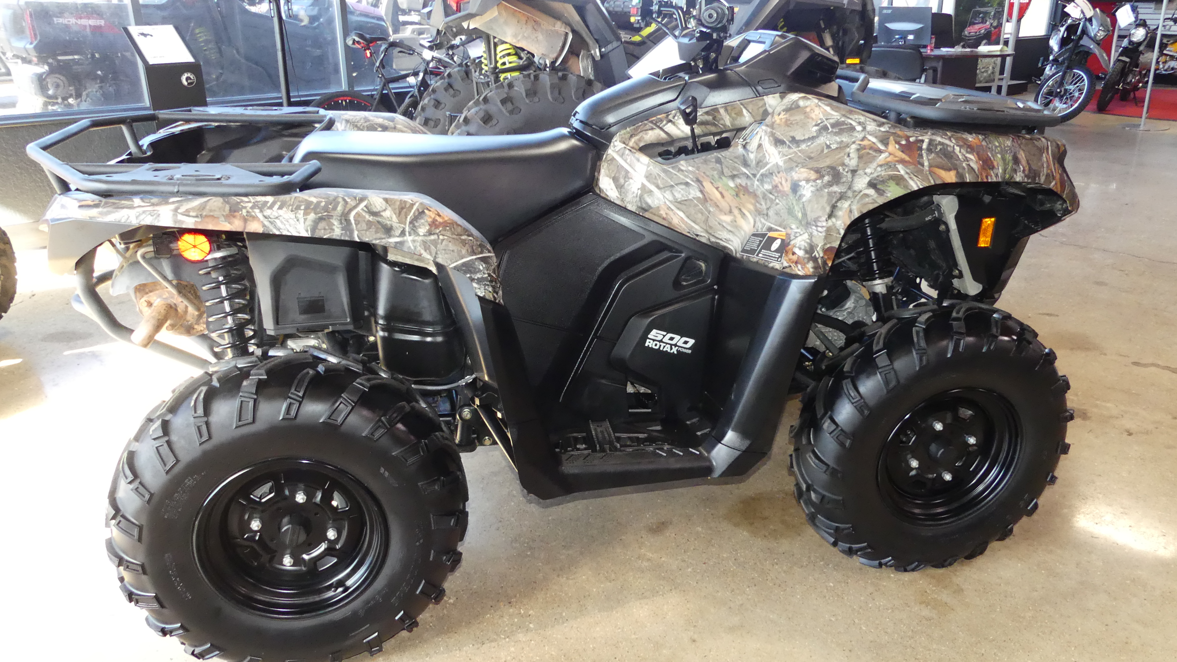 2025 Can-Am Outlander DPS 500 - Photo 3