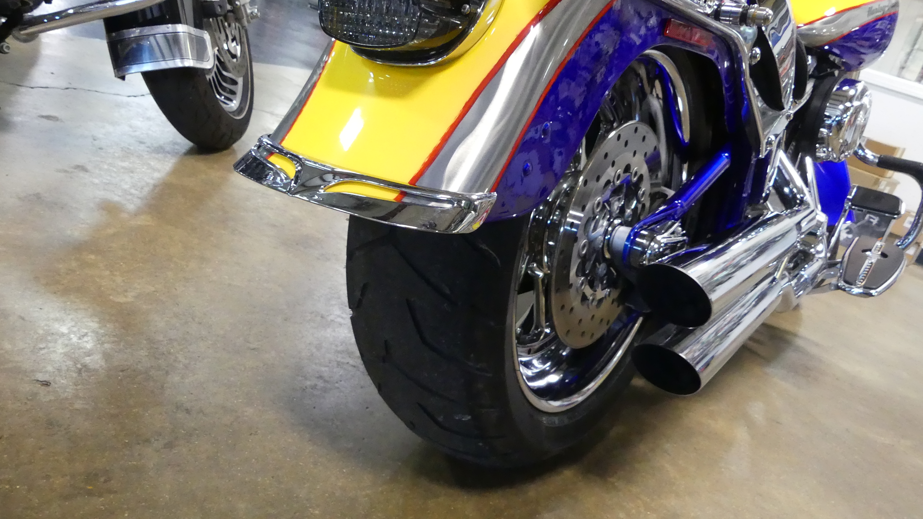 2006 Harley-Davidson® Softail Fat Boy® SE - Photo 7