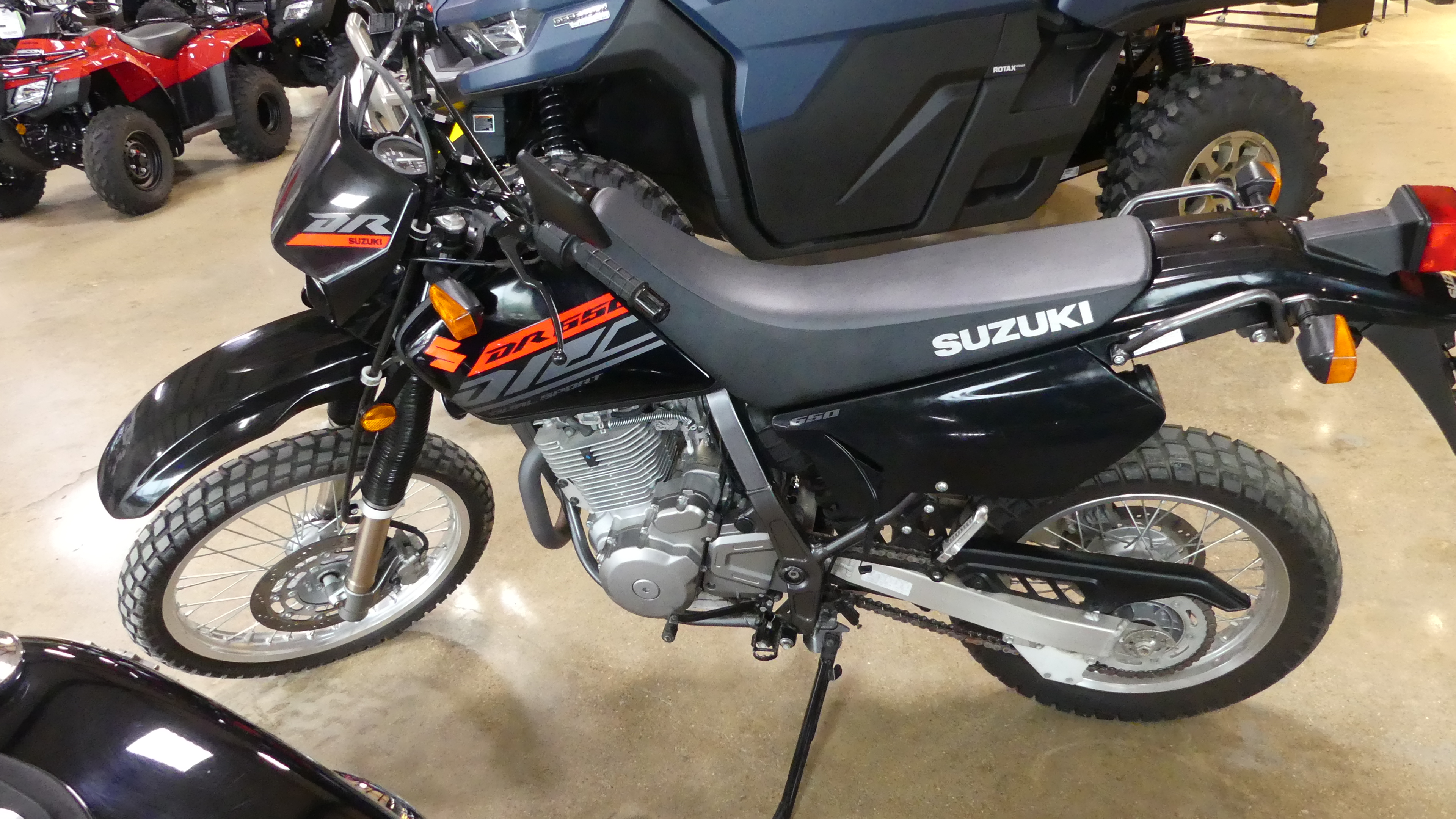 2019 Suzuki DR650S - Photo 7