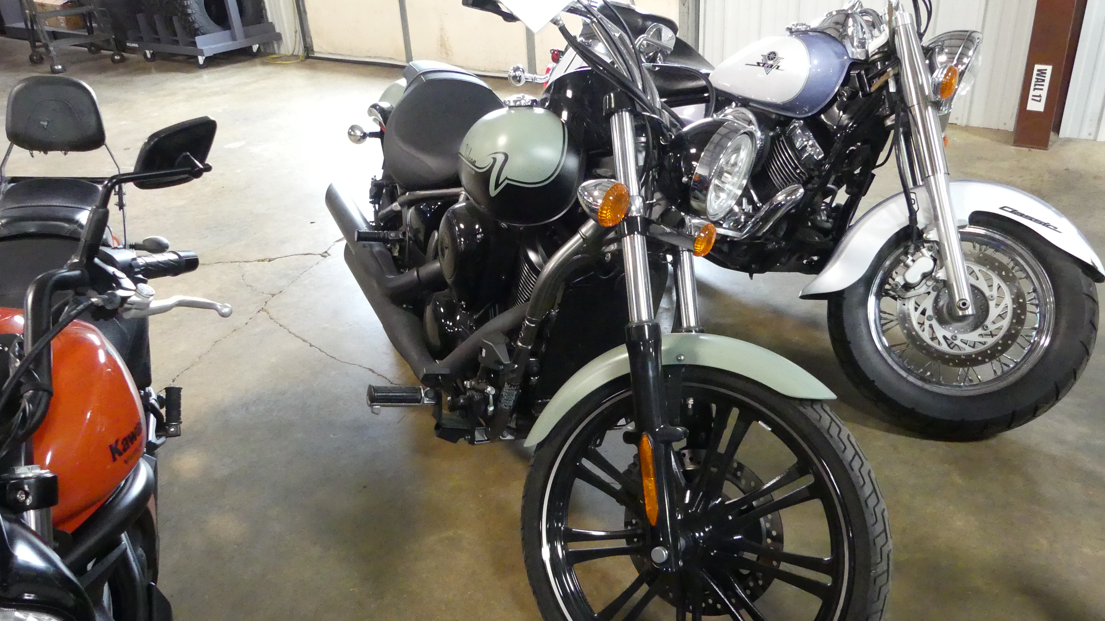 2023 Kawasaki Vulcan 900 Custom