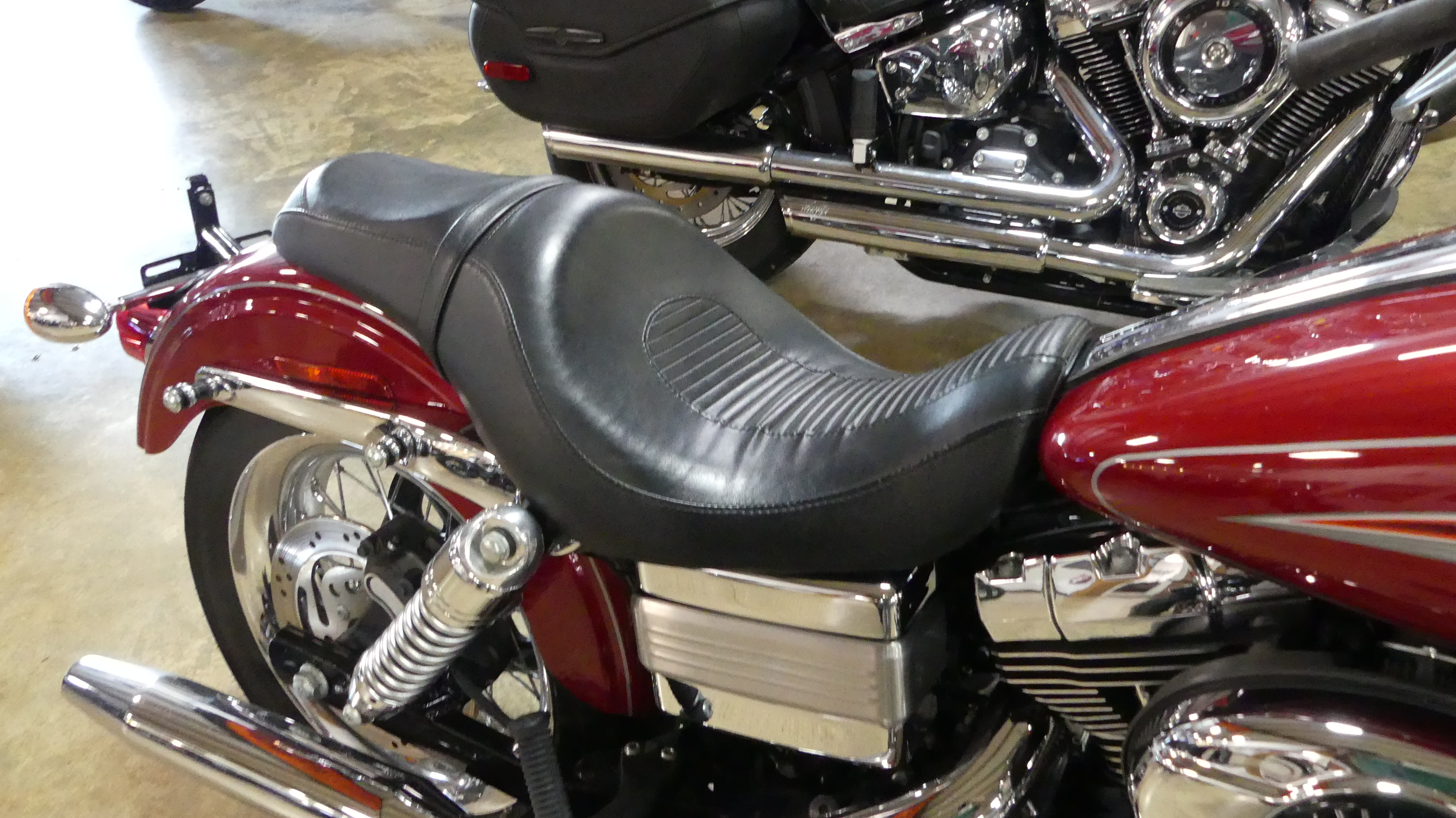 2007 Harley-Davidson® FXDL Dyna® Low Rider® - Photo 4