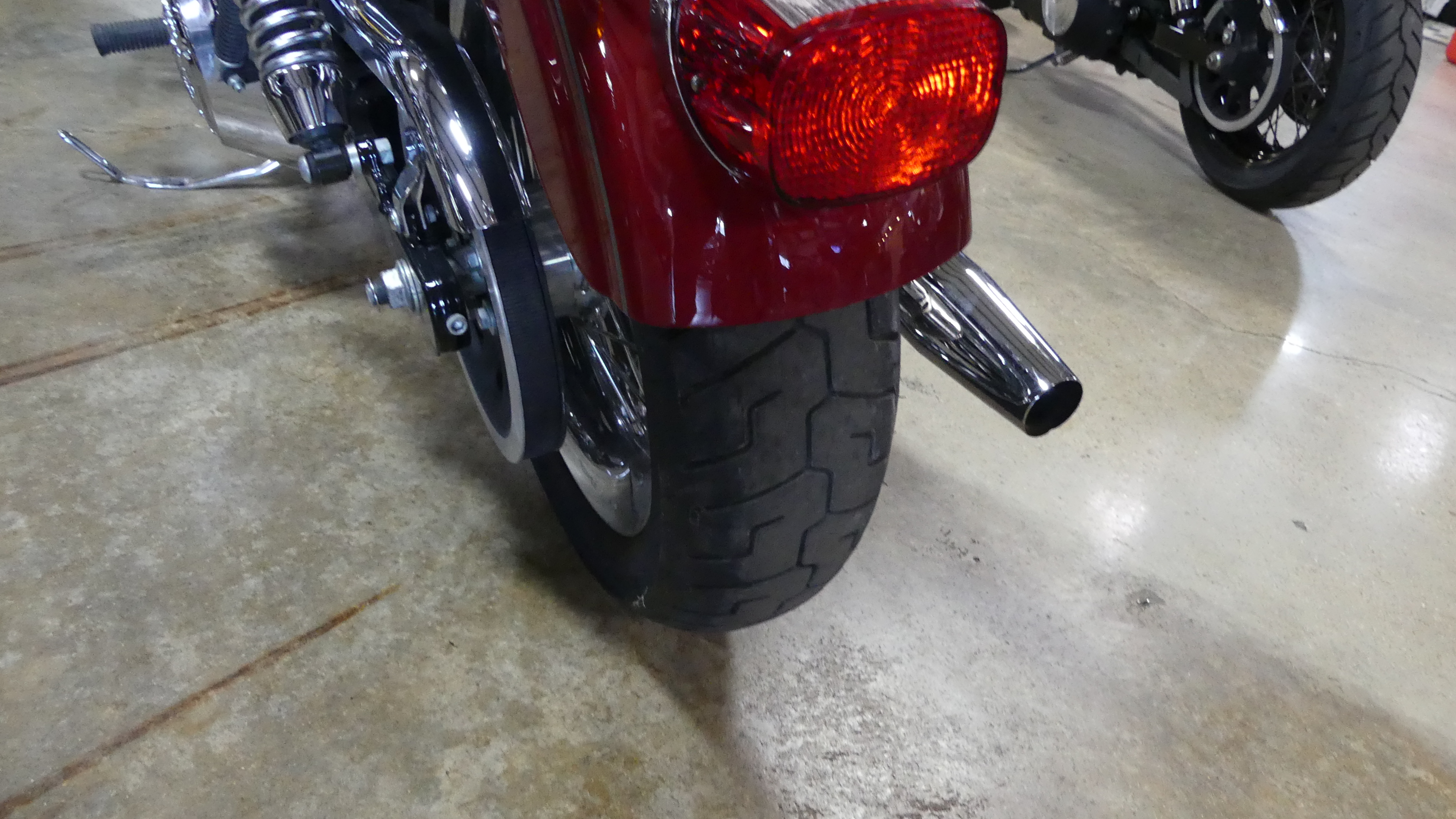 2007 Harley-Davidson® FXDL Dyna® Low Rider® - Photo 6