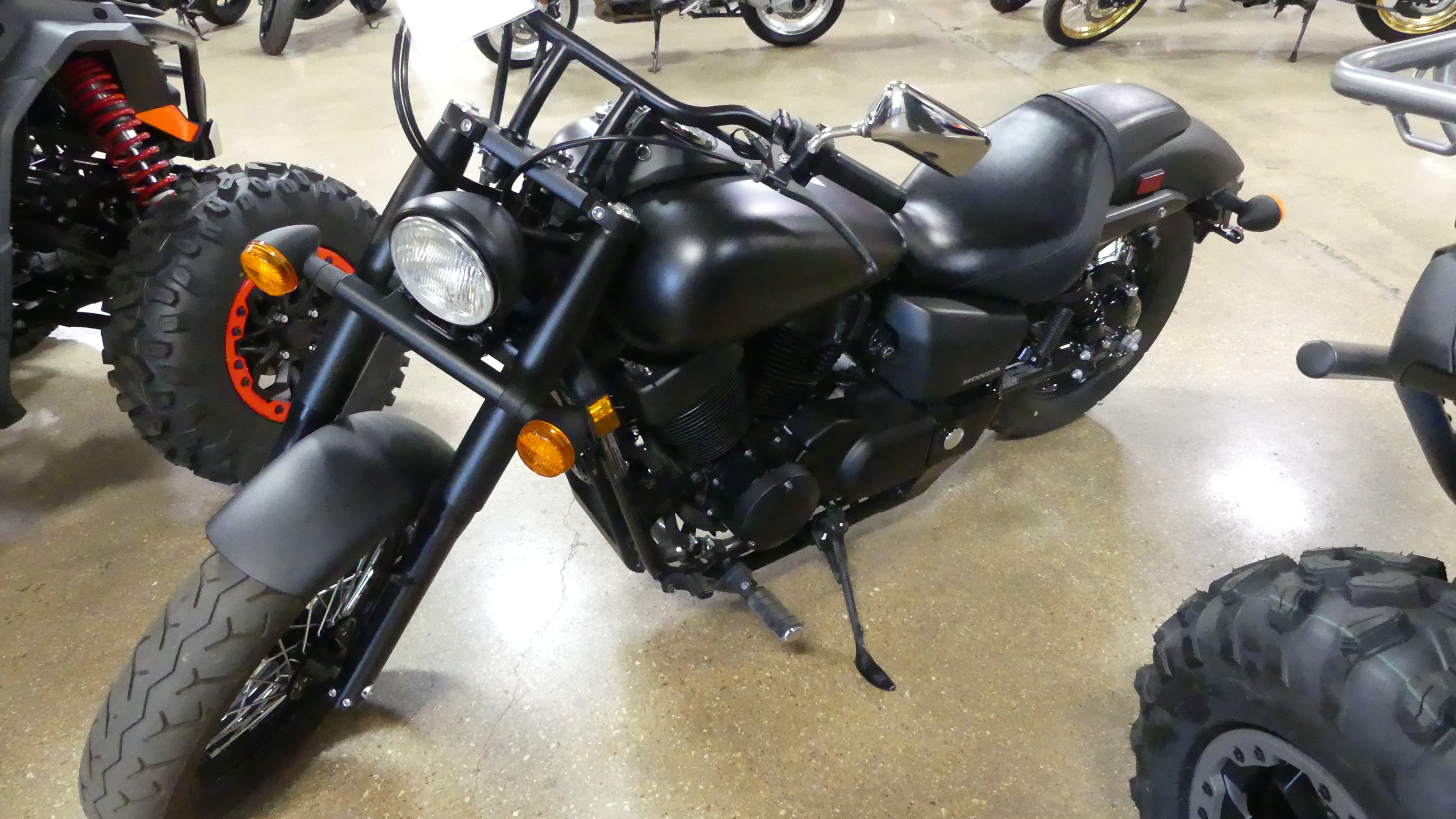 2023 Honda Shadow Phantom - Photo 8