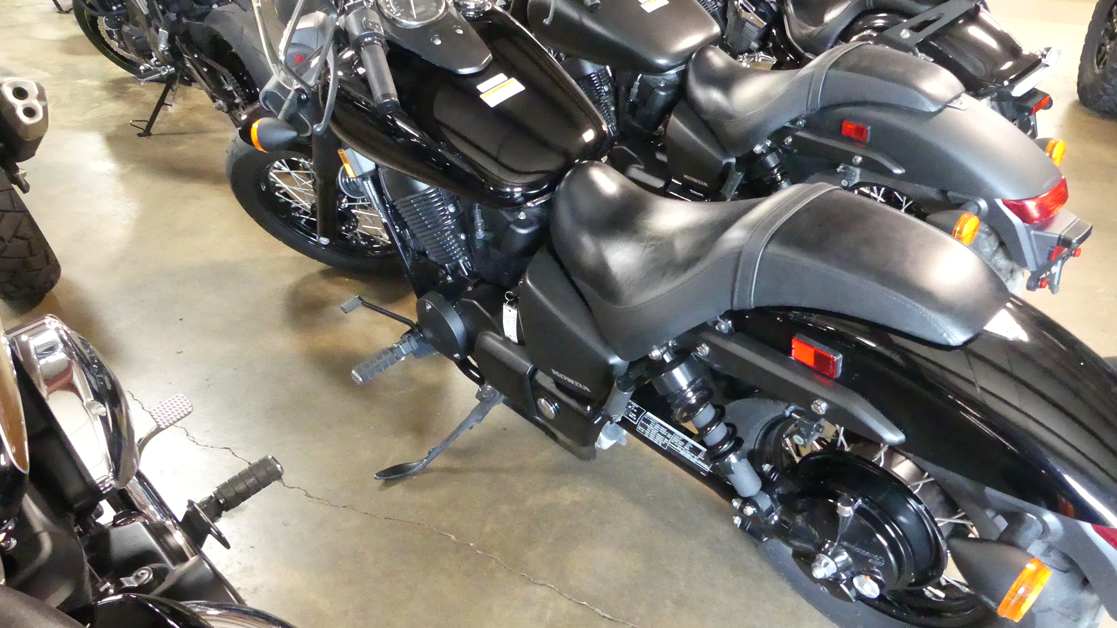 2019 Honda Shadow Phantom - Photo 4