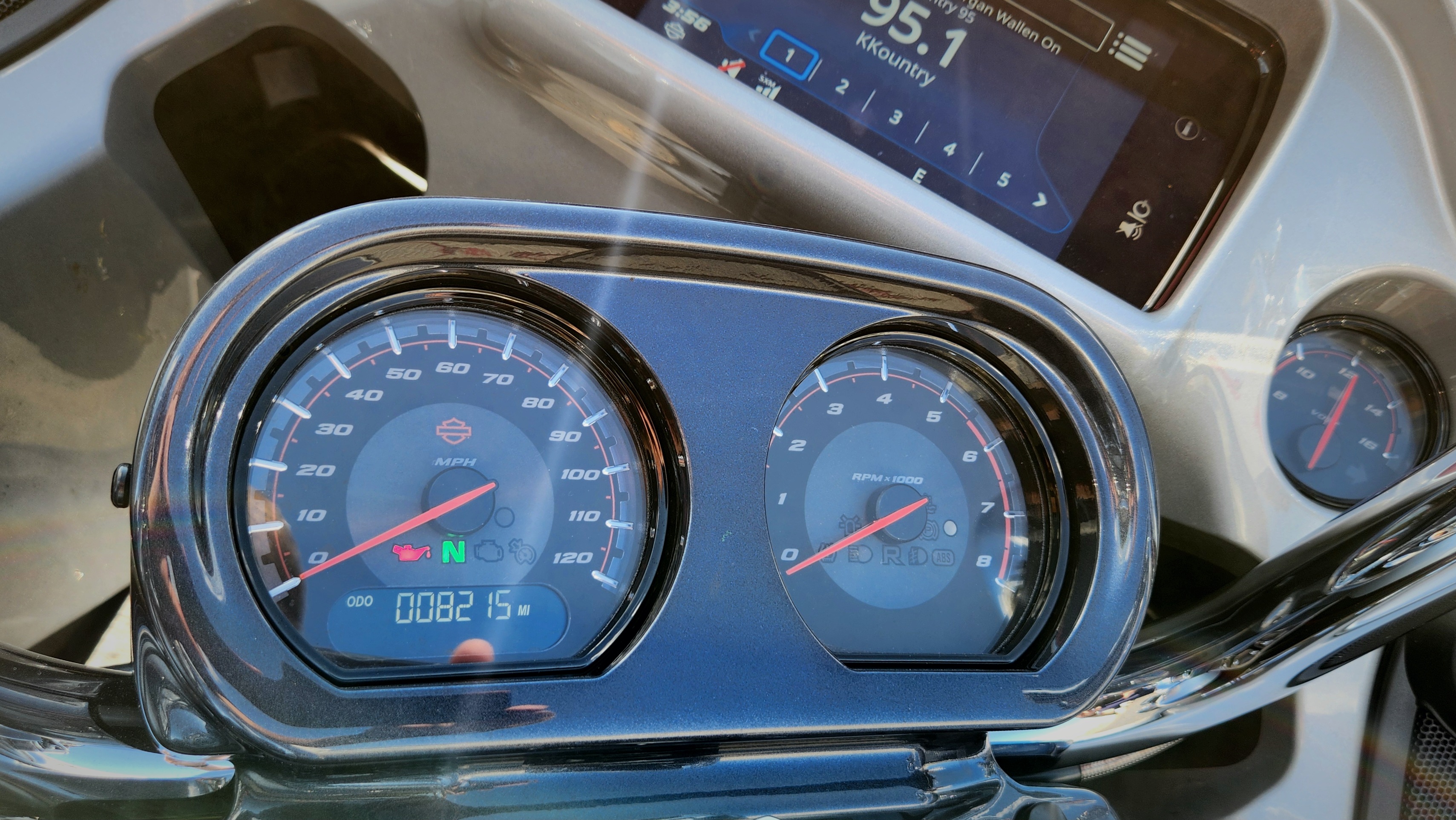 2019 Harley-Davidson® CVO™ Road Glide® w/ Trask Turbo - Photo 17