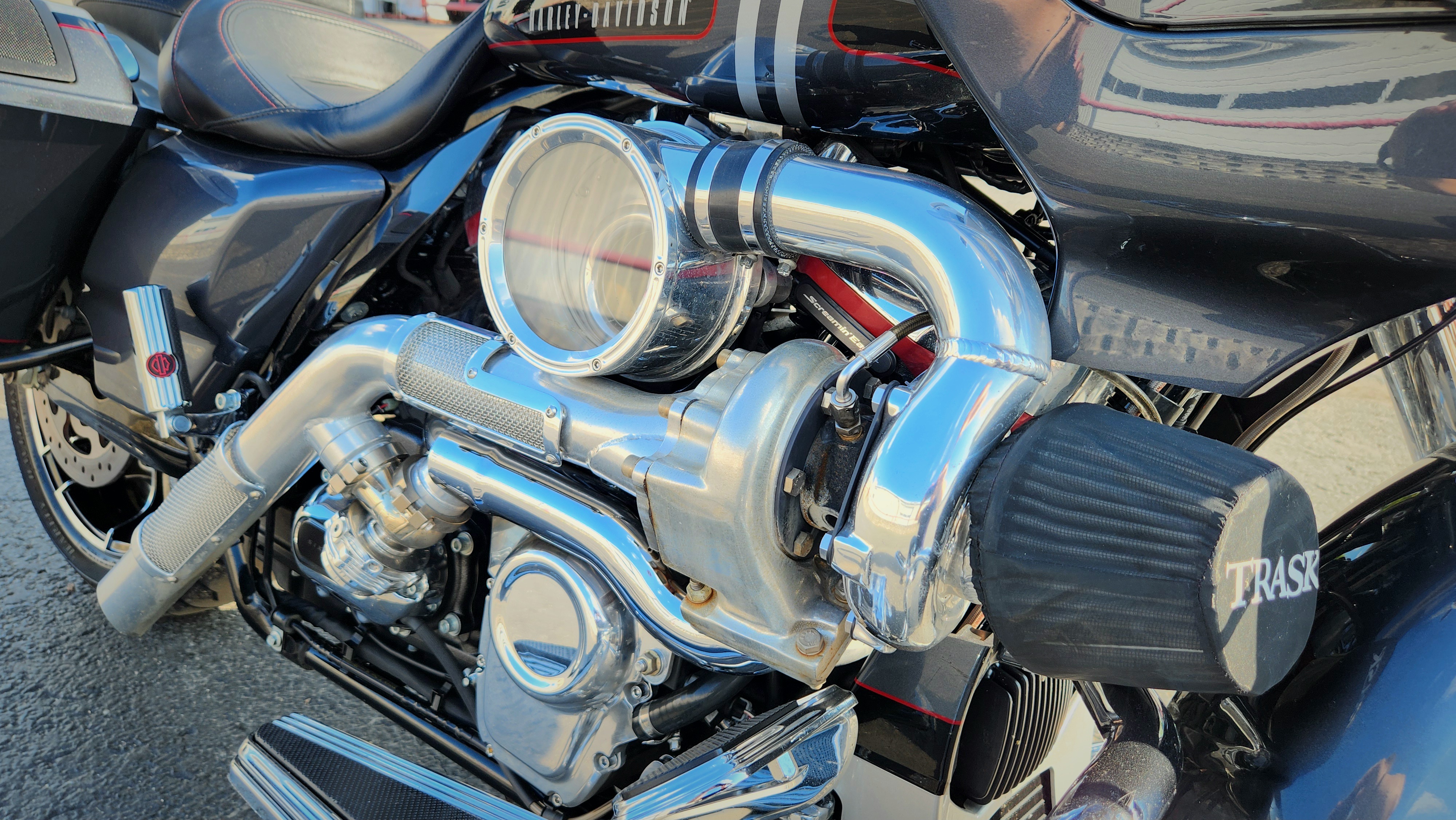 2019 Harley-Davidson® CVO™ Road Glide® w/ Trask Turbo - Photo 14