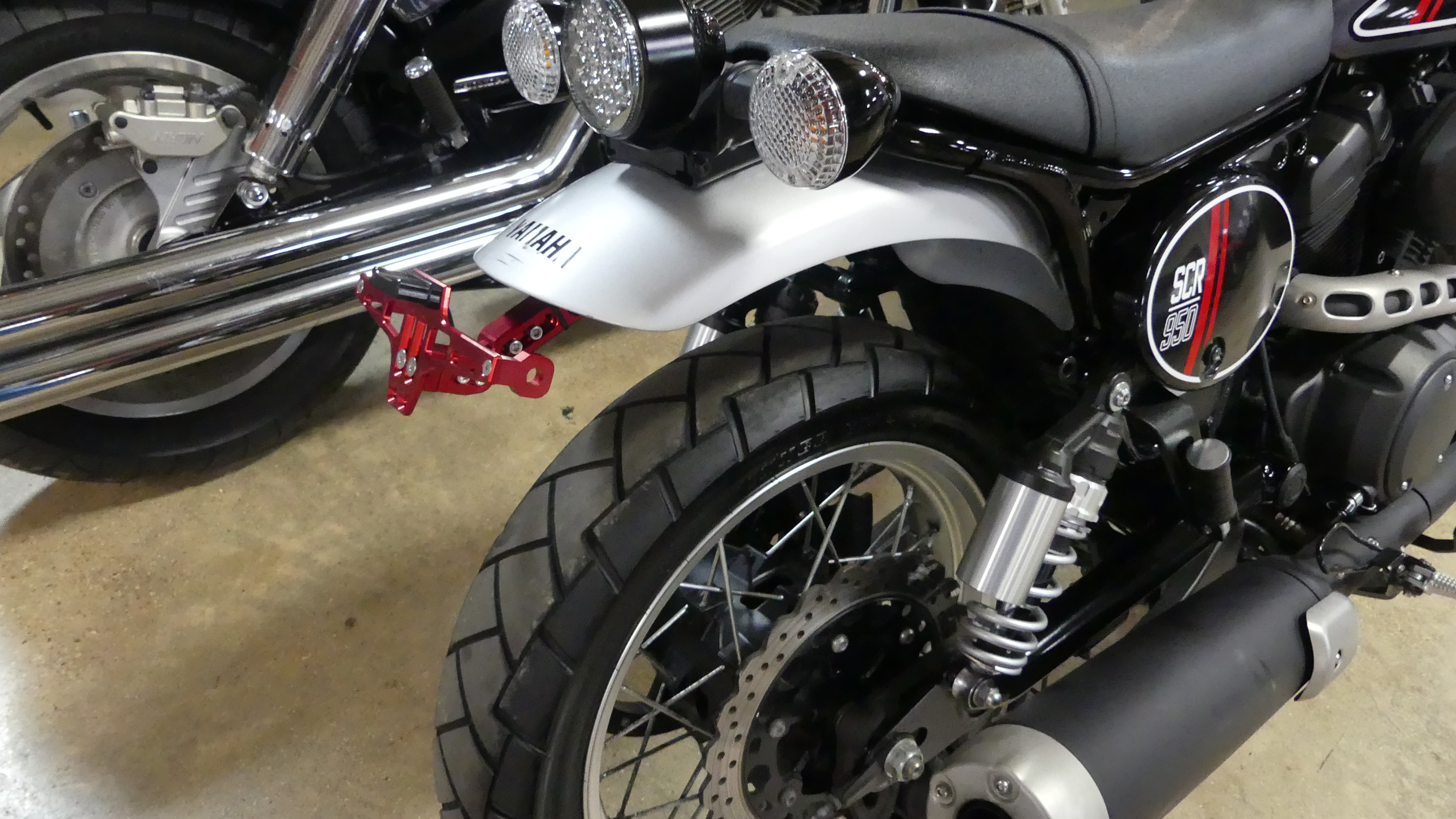 2017 Yamaha SCR950 - Photo 3