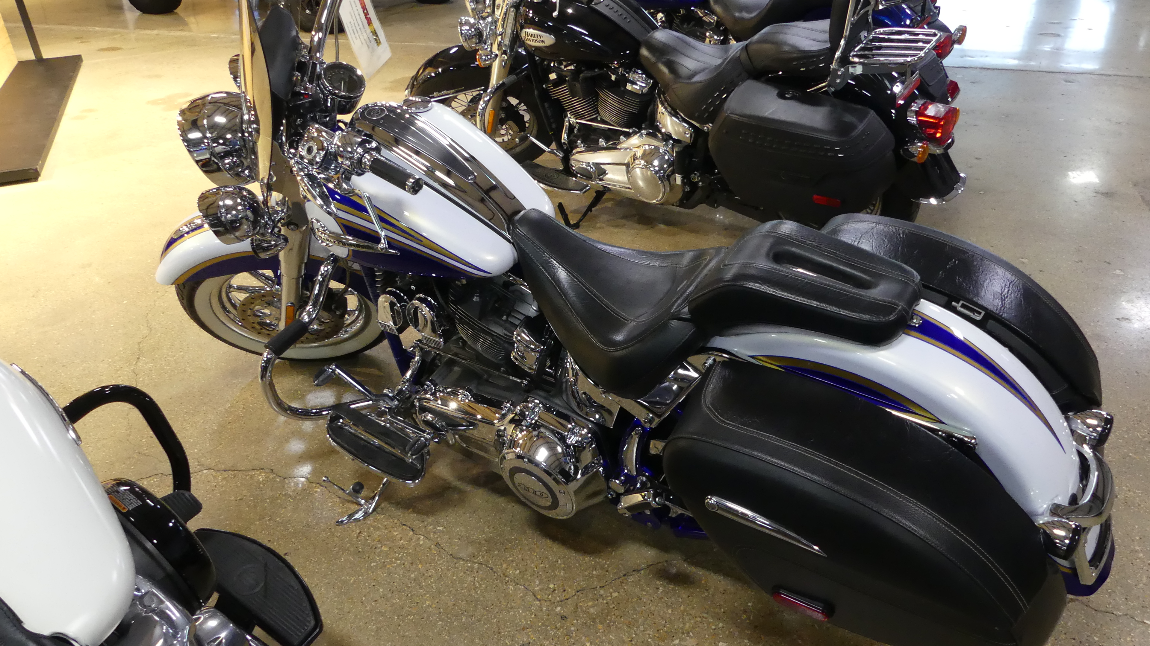 2014 Harley-Davidson® CVO™ Softail® Deluxe - Photo 7
