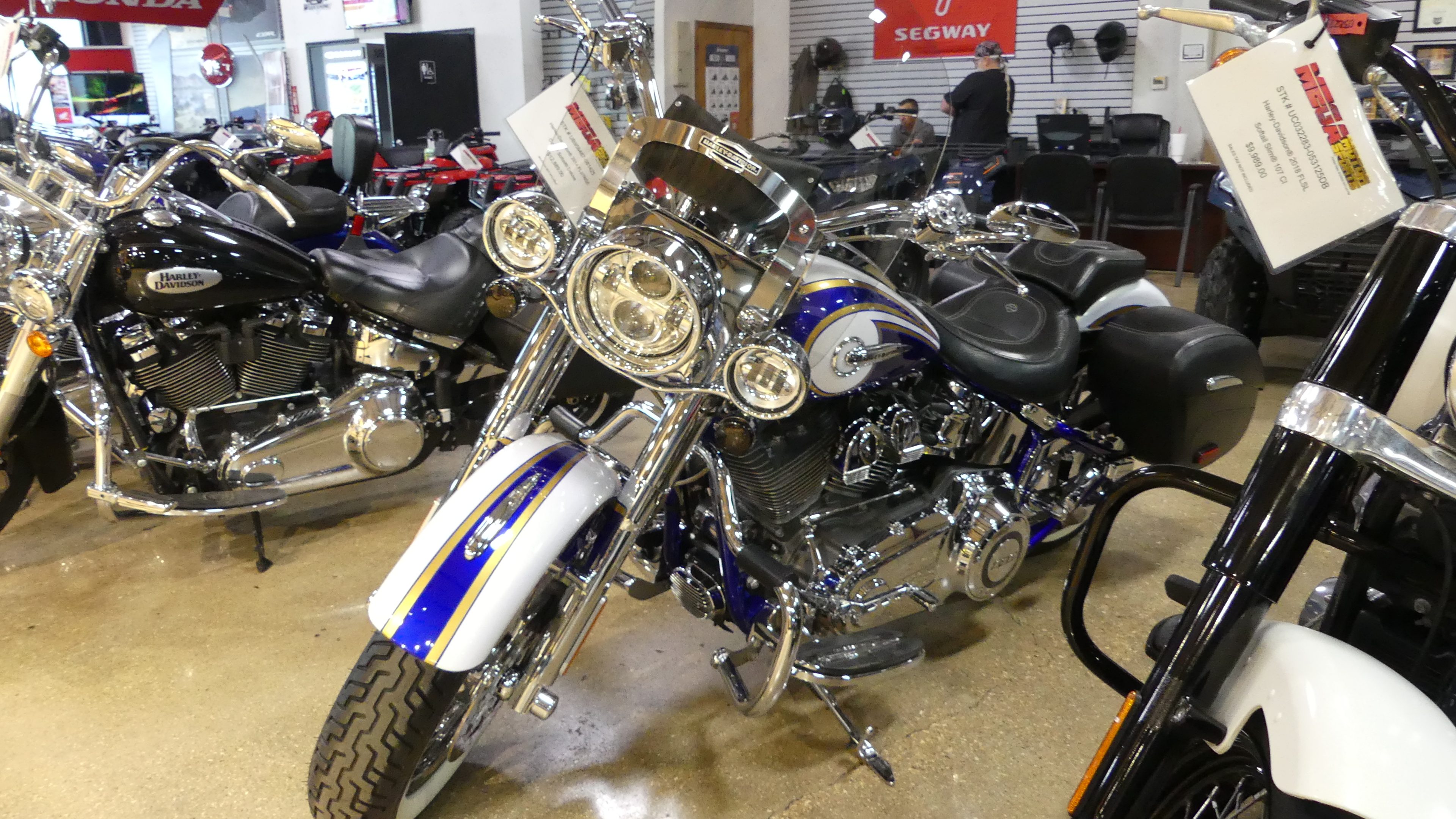 2014 Harley-Davidson® CVO™ Softail® Deluxe - Photo 11