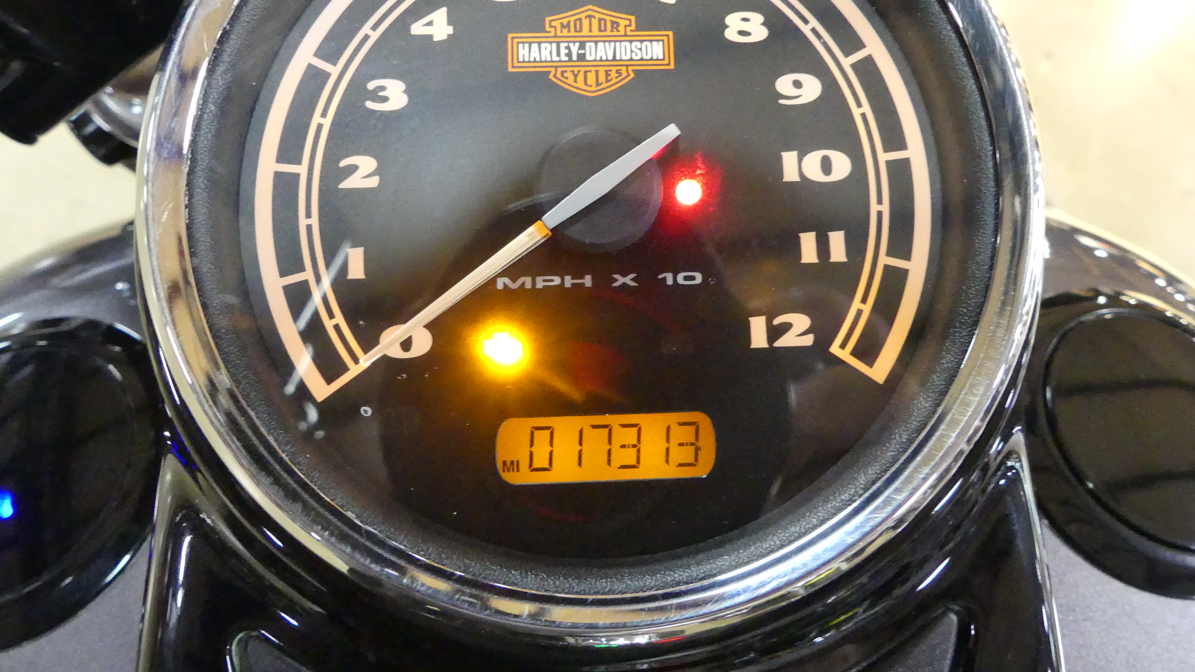 2016 Harley-Davidson® Softail Slim® - Photo 9
