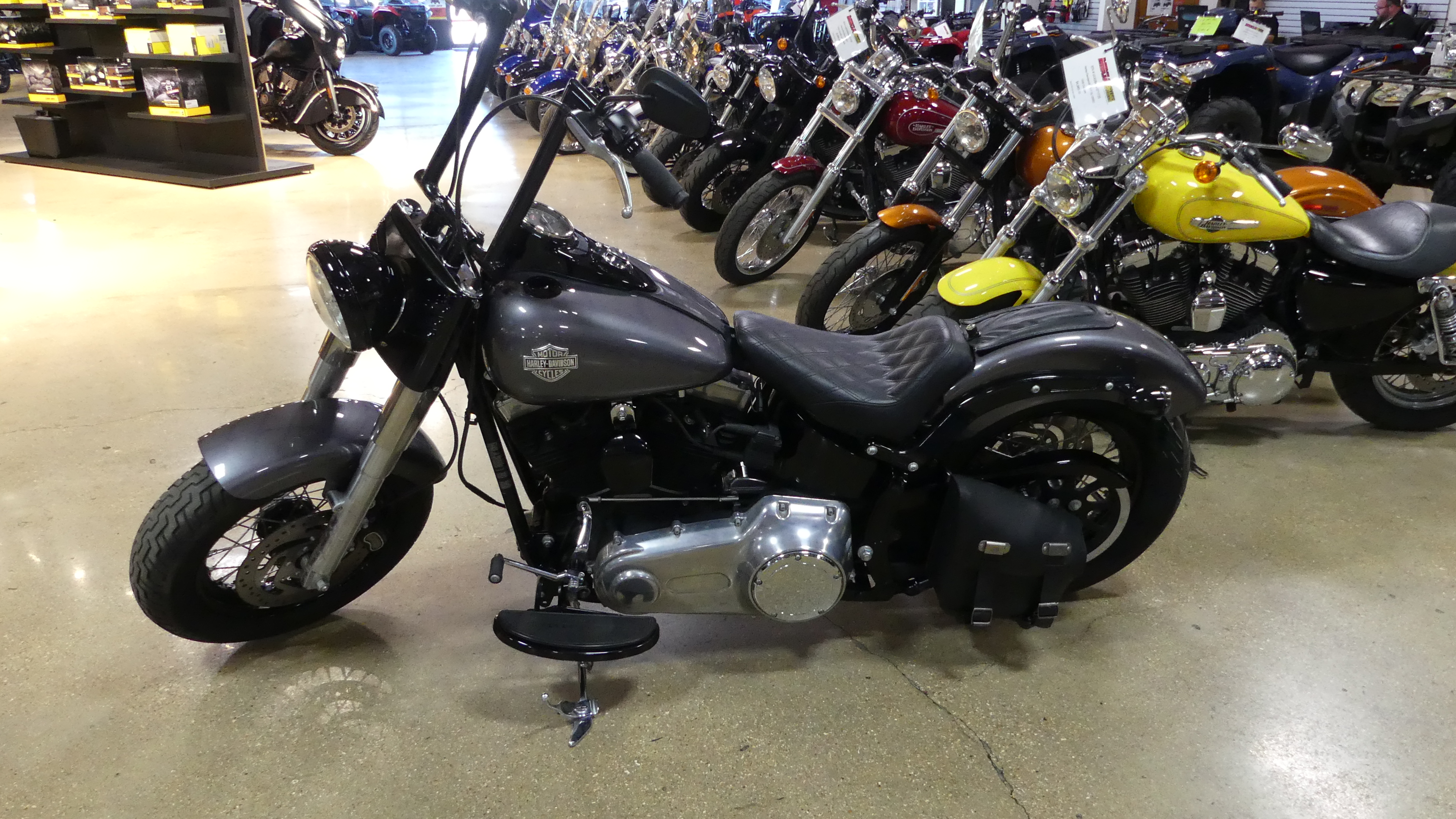 2016 Harley-Davidson® Softail Slim® - Photo 10