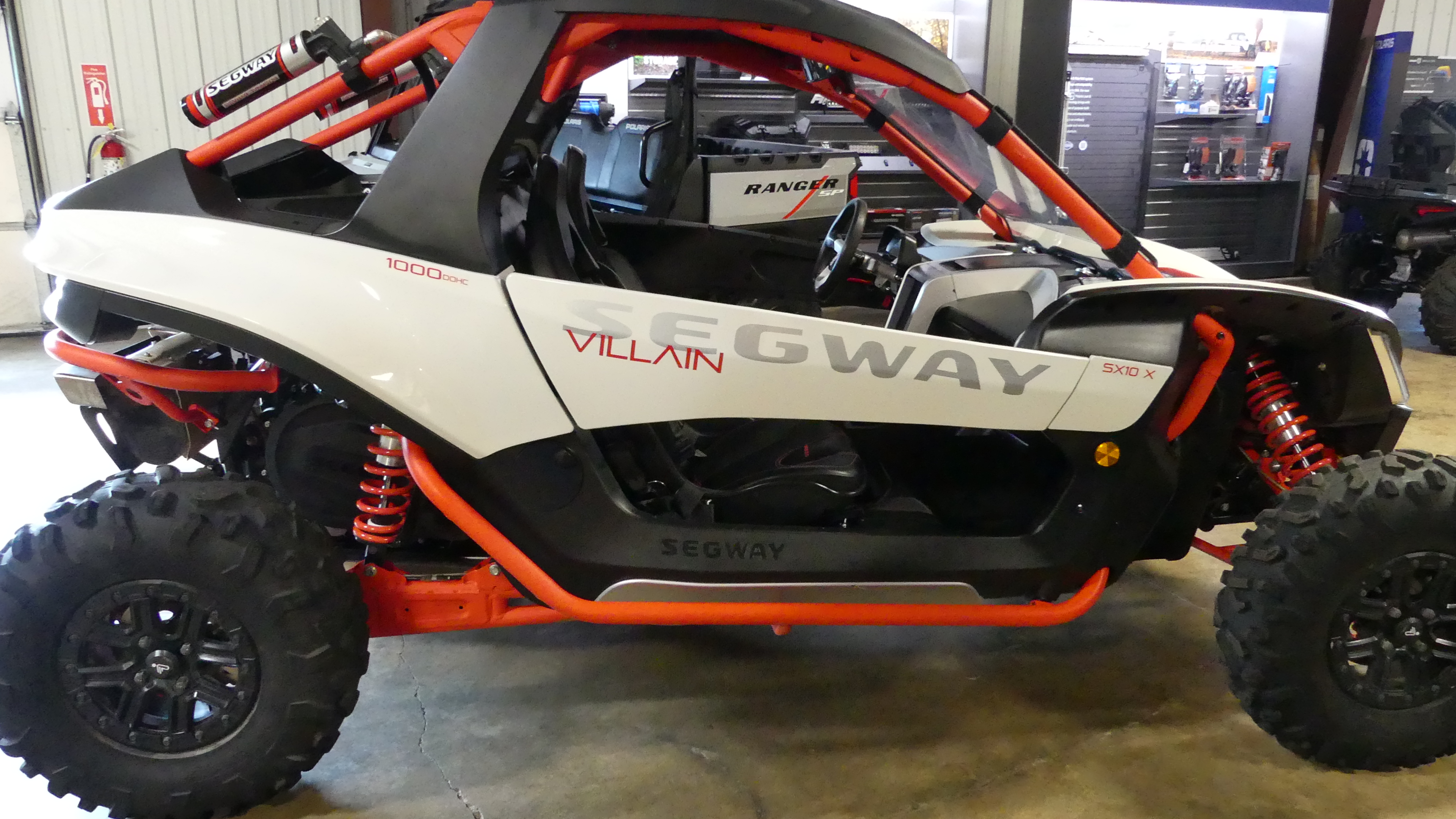 2023 Segway Powersports Villain SX10 X - Photo 5