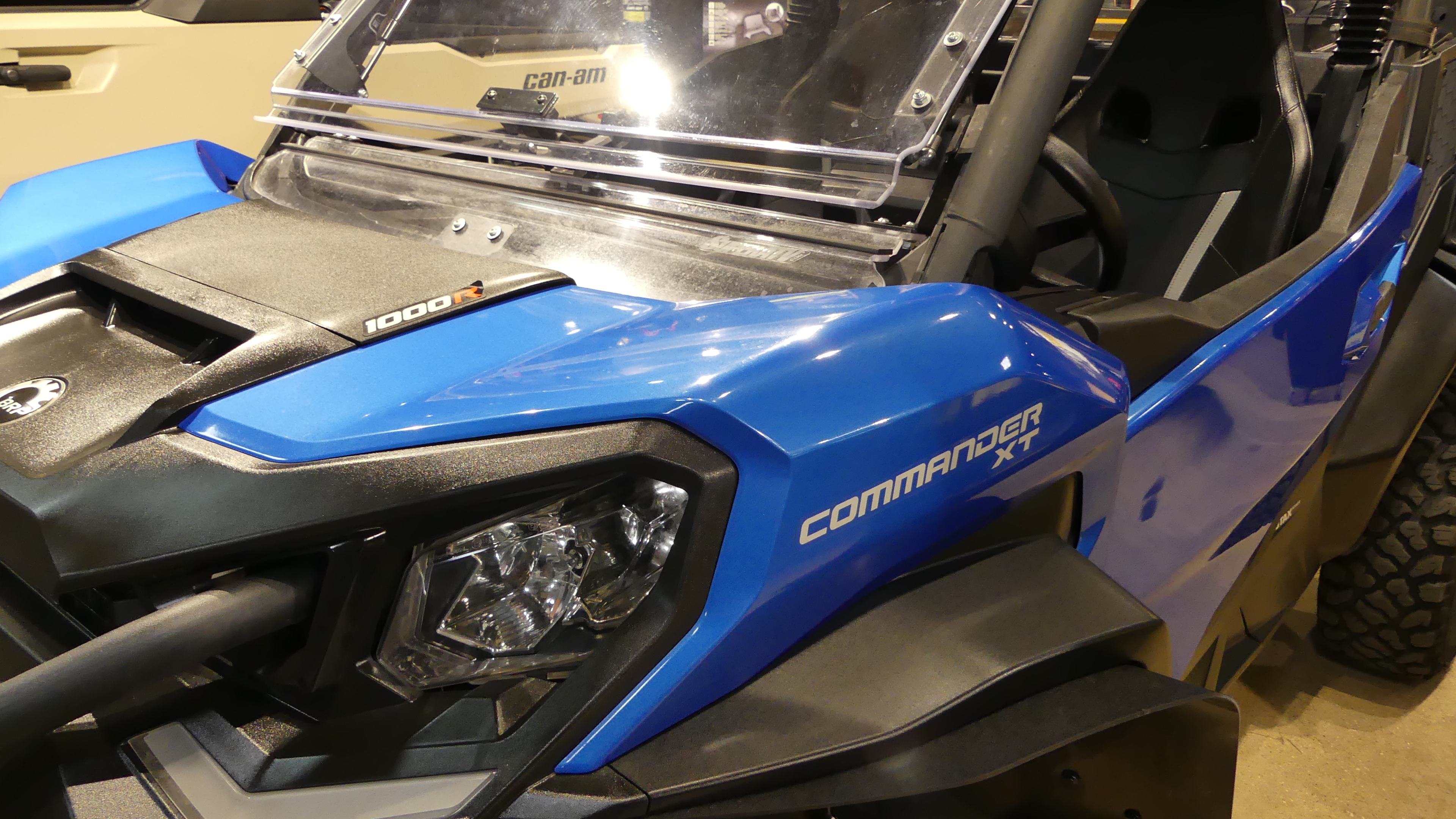 2023 Can-Am Commander XT 1000R - Photo 11