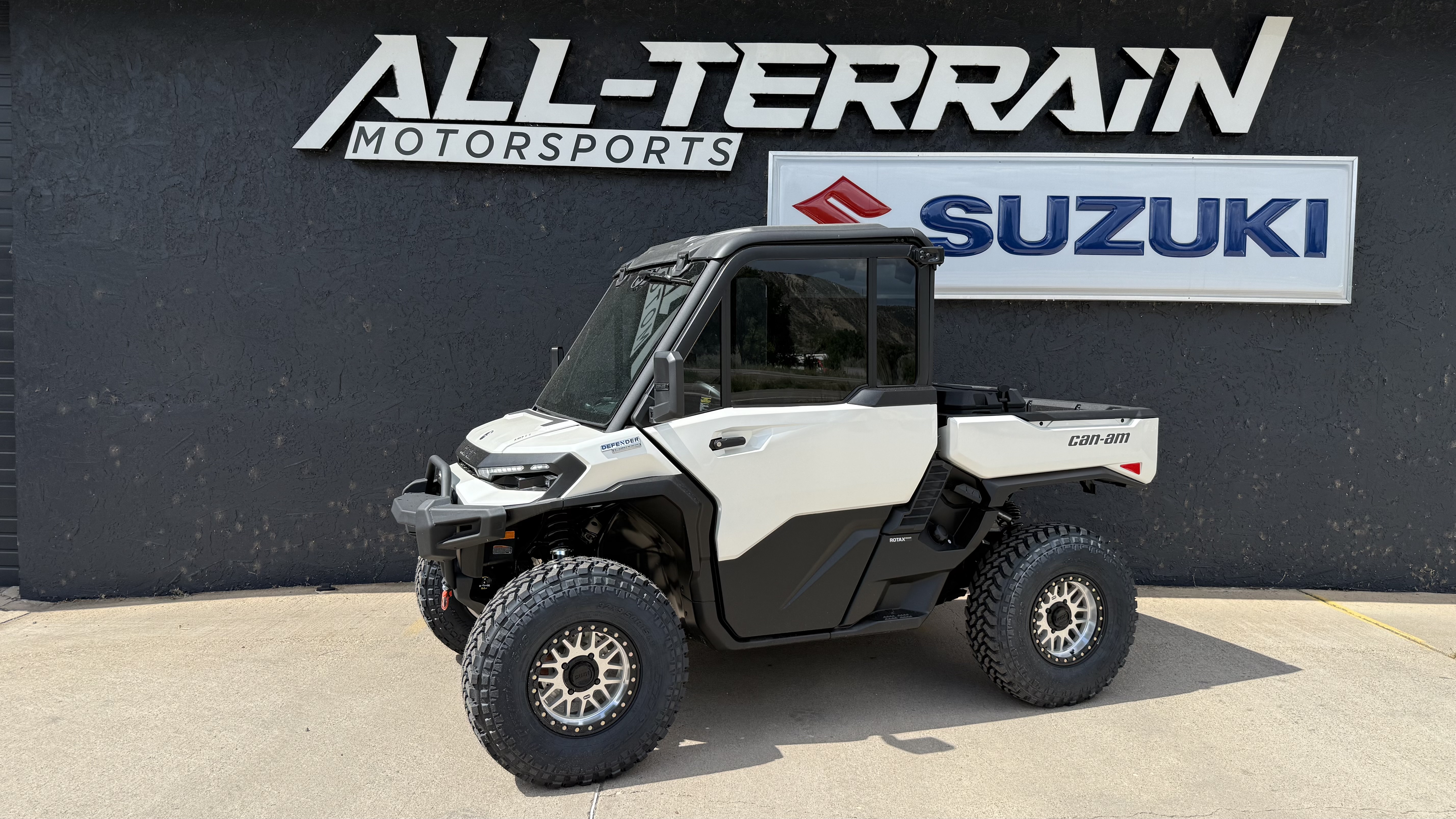 New 2026 Can-Am Defender LIMITED CAB HD11 Pro Build